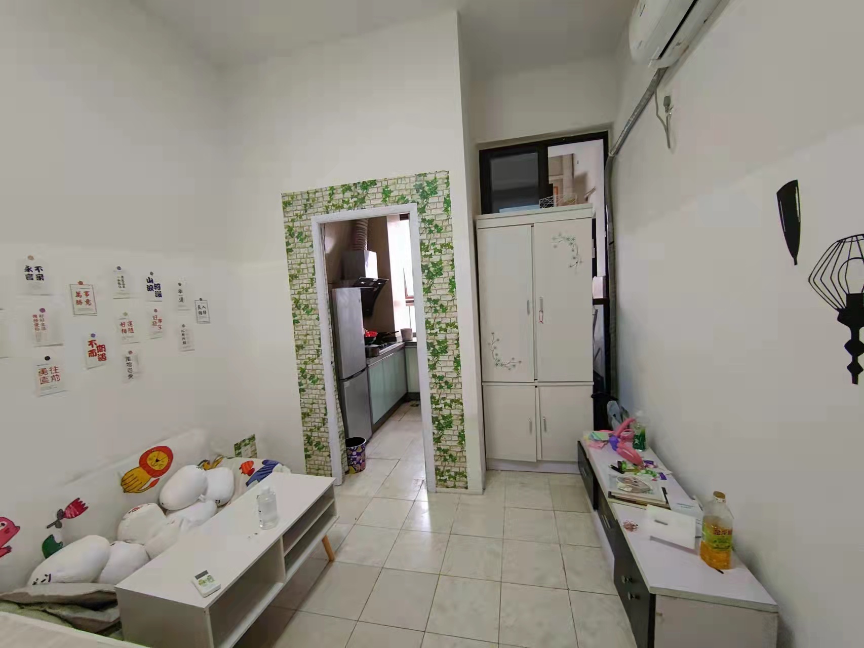 金华壹号 1室1厅1卫 1600.0元/月 金华壹号 1室1厅1卫 1600.0元/月室内图