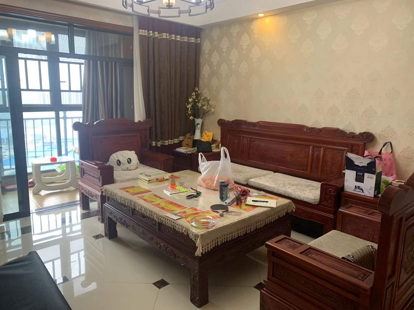 经世龙城 3室2厅2卫 85.0万 经世龙城 3室2厅2卫 85.0万客厅