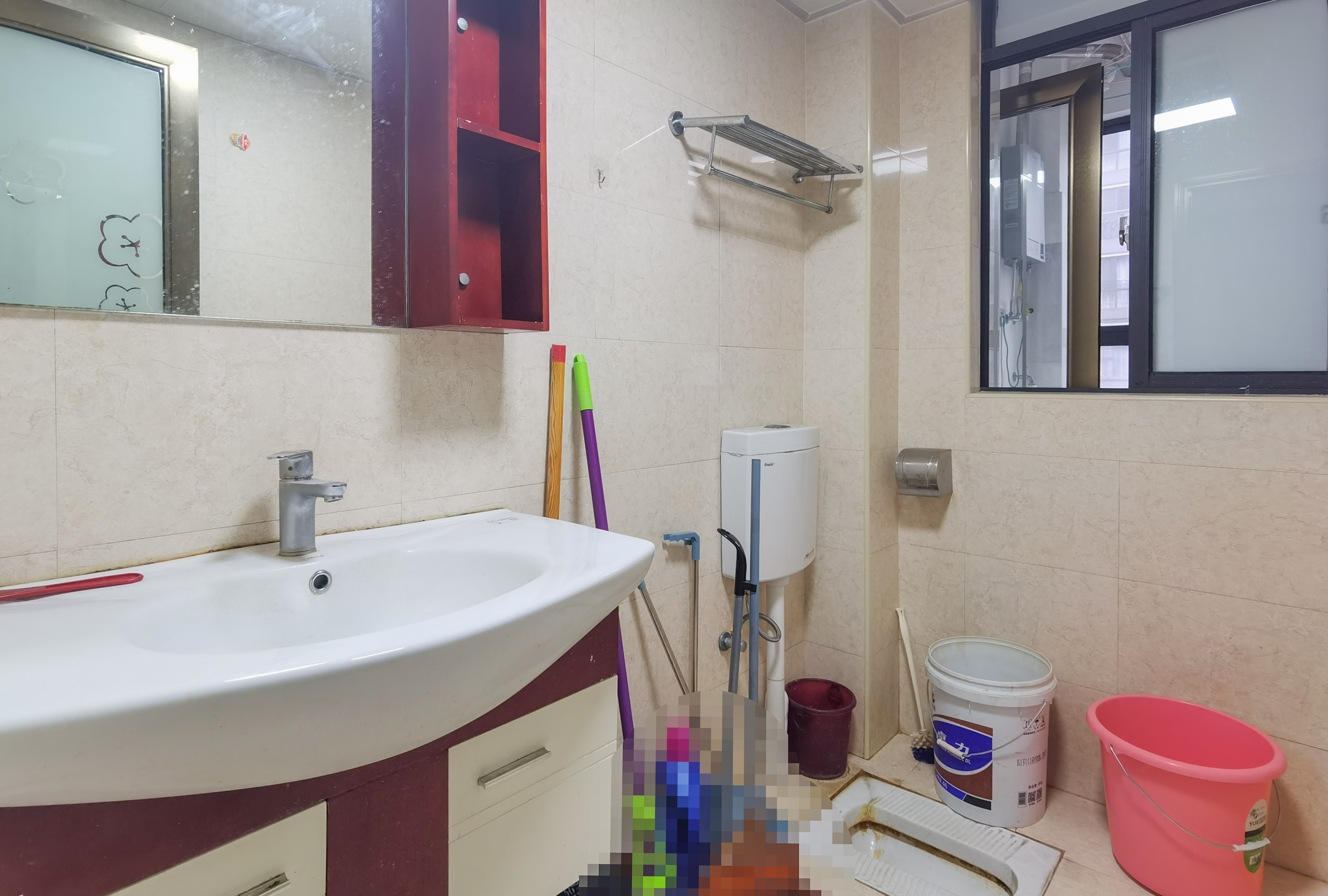 山水文园 3室2厅2卫 83.8万 山水文园 3室2厅2卫 83.8万客厅