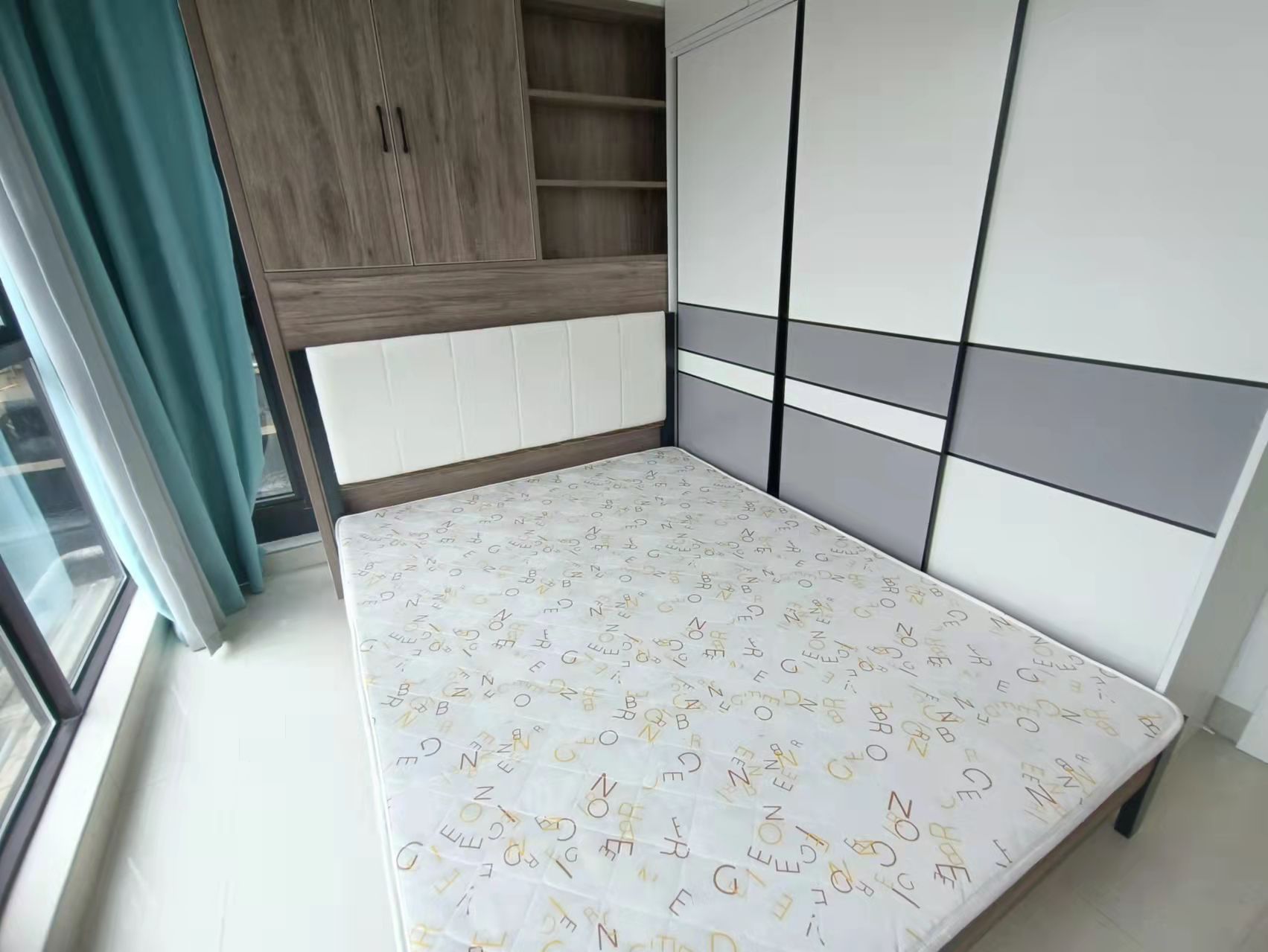 金河湾1881  1室1厅1卫    1600.0元/月 金河湾1881  1室1厅1卫    1600.0元/月室内图