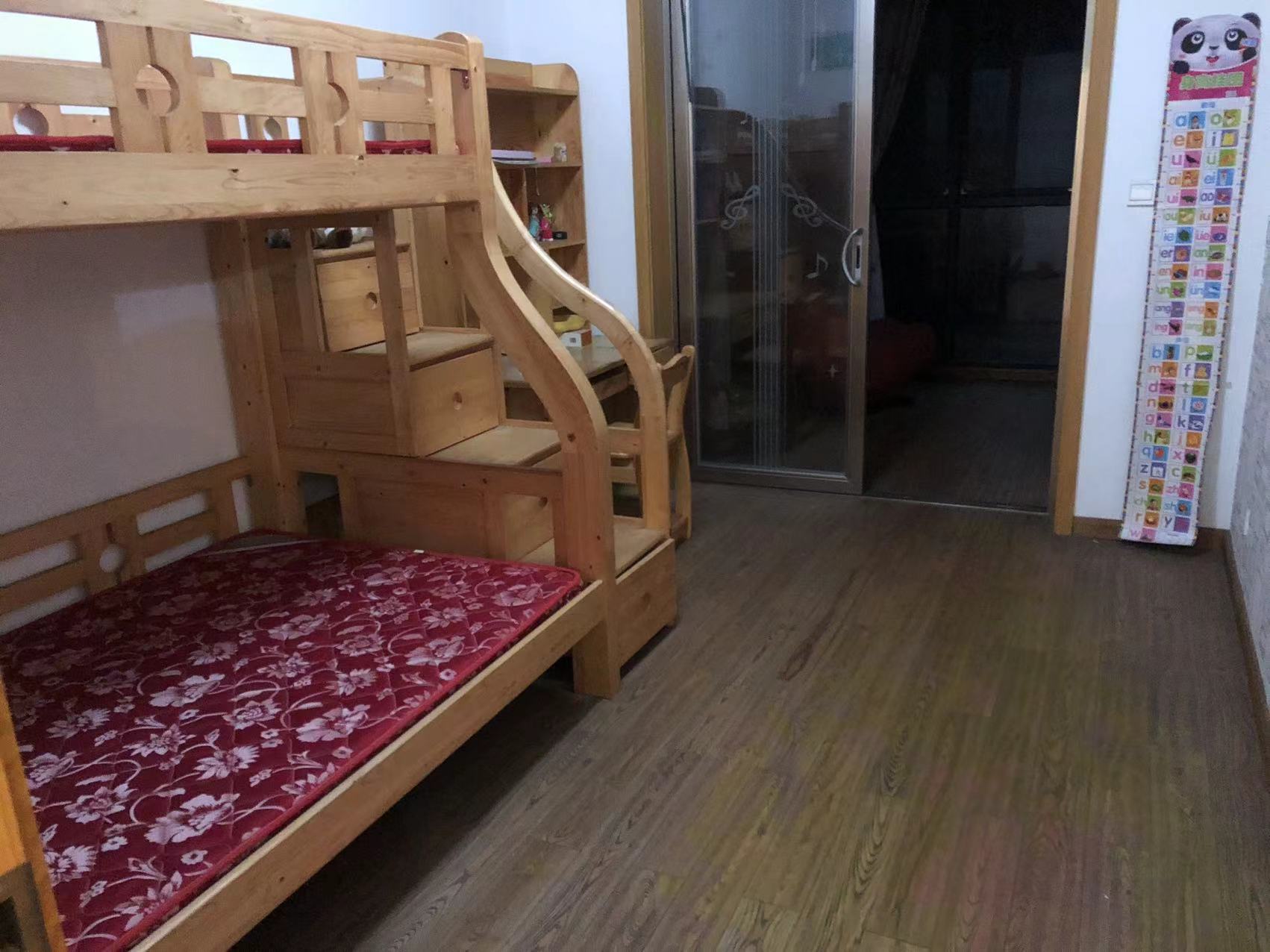 桂花名城  3室2厅1卫    70.0万 桂花名城  3室2厅1卫    70.0万客厅