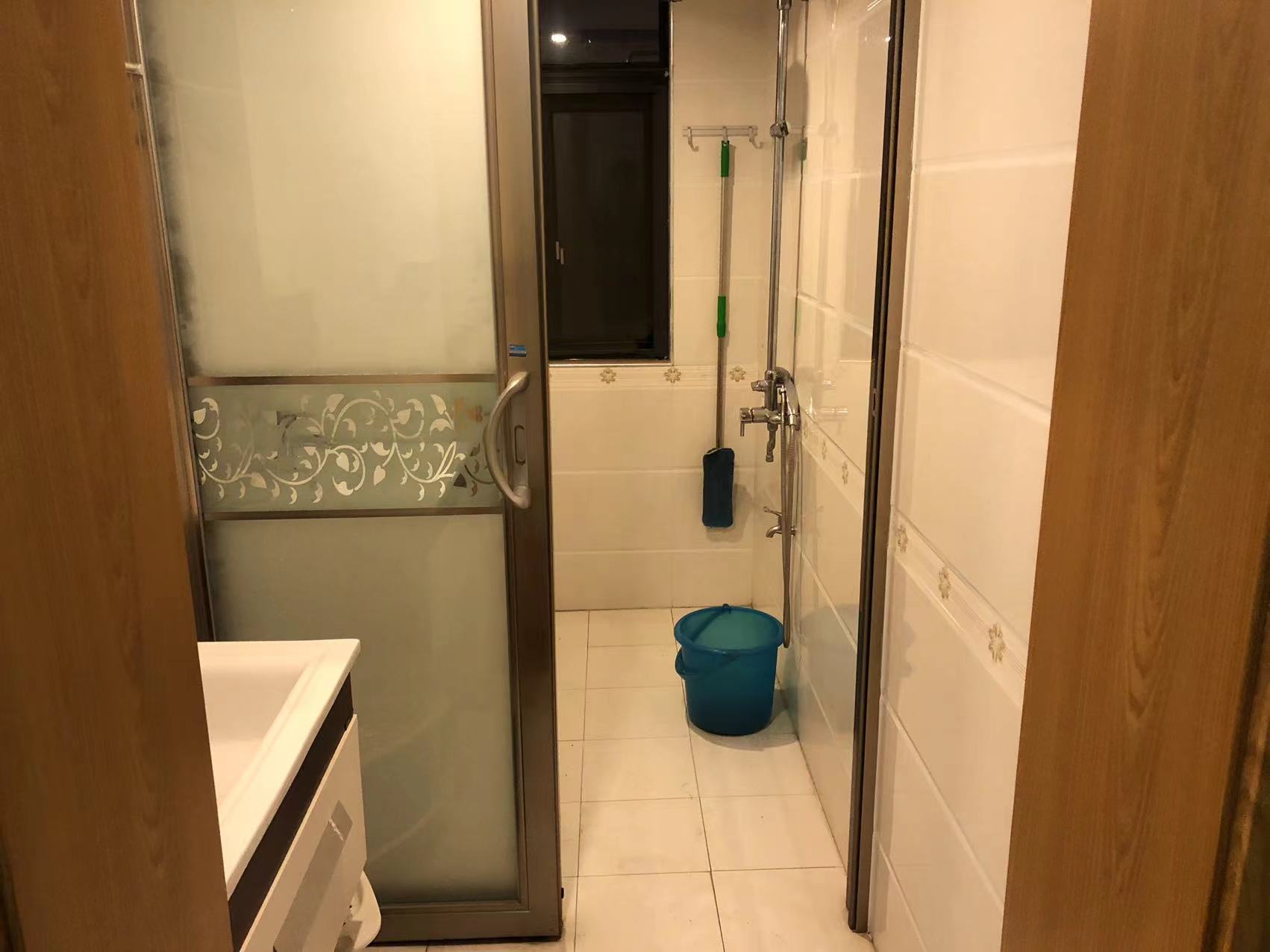 桂花名城  3室2厅1卫    70.0万 桂花名城  3室2厅1卫    70.0万客厅