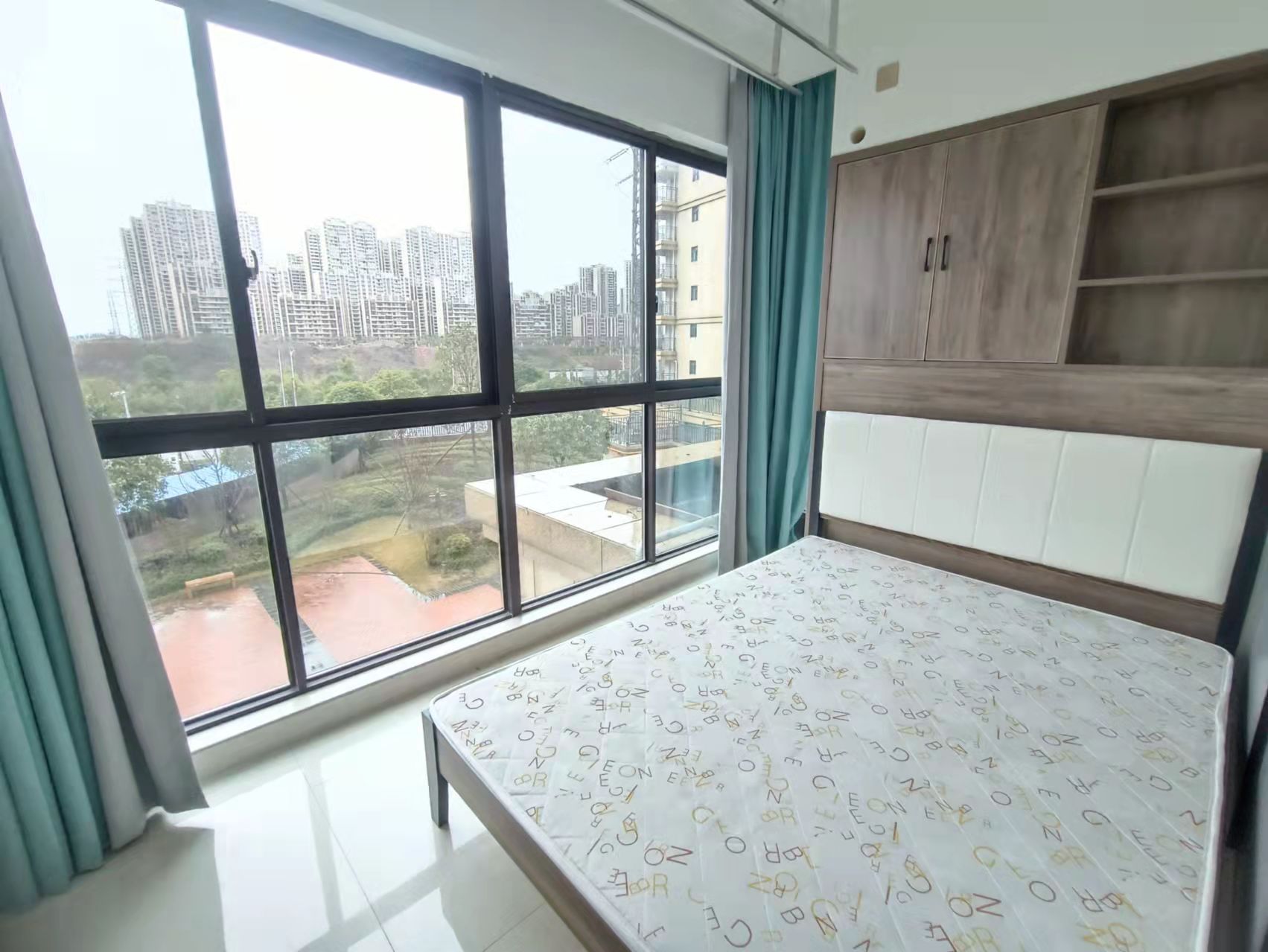 金河湾1881  1室1厅1卫    1600.0元/月 金河湾1881  1室1厅1卫    1600.0元/月室内图