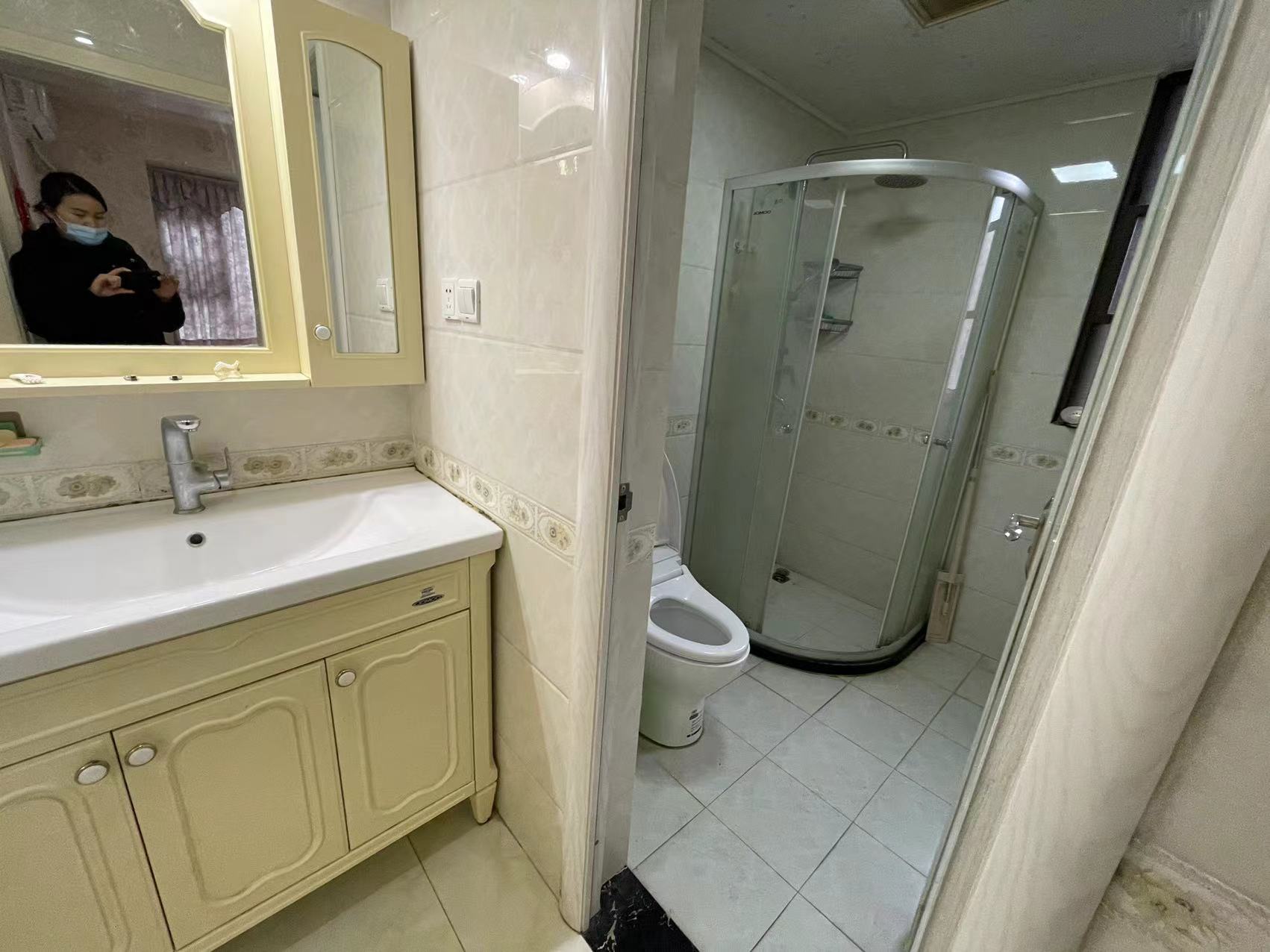 南湖世纪 3室2厅1卫 2800.0元/月 南湖世纪 3室2厅1卫 2800.0元/月室内图