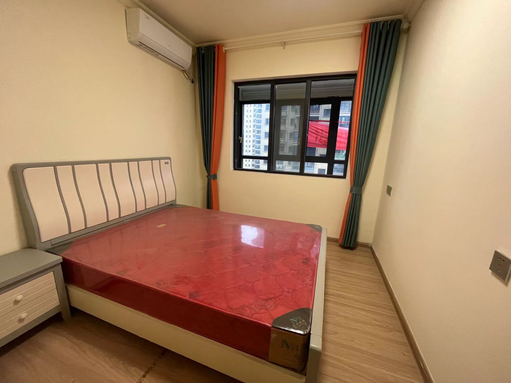 碧桂园梓山府  4室2厅2卫    2800.0元/月 碧桂园梓山府  4室2厅2卫    2800.0元/月室内图