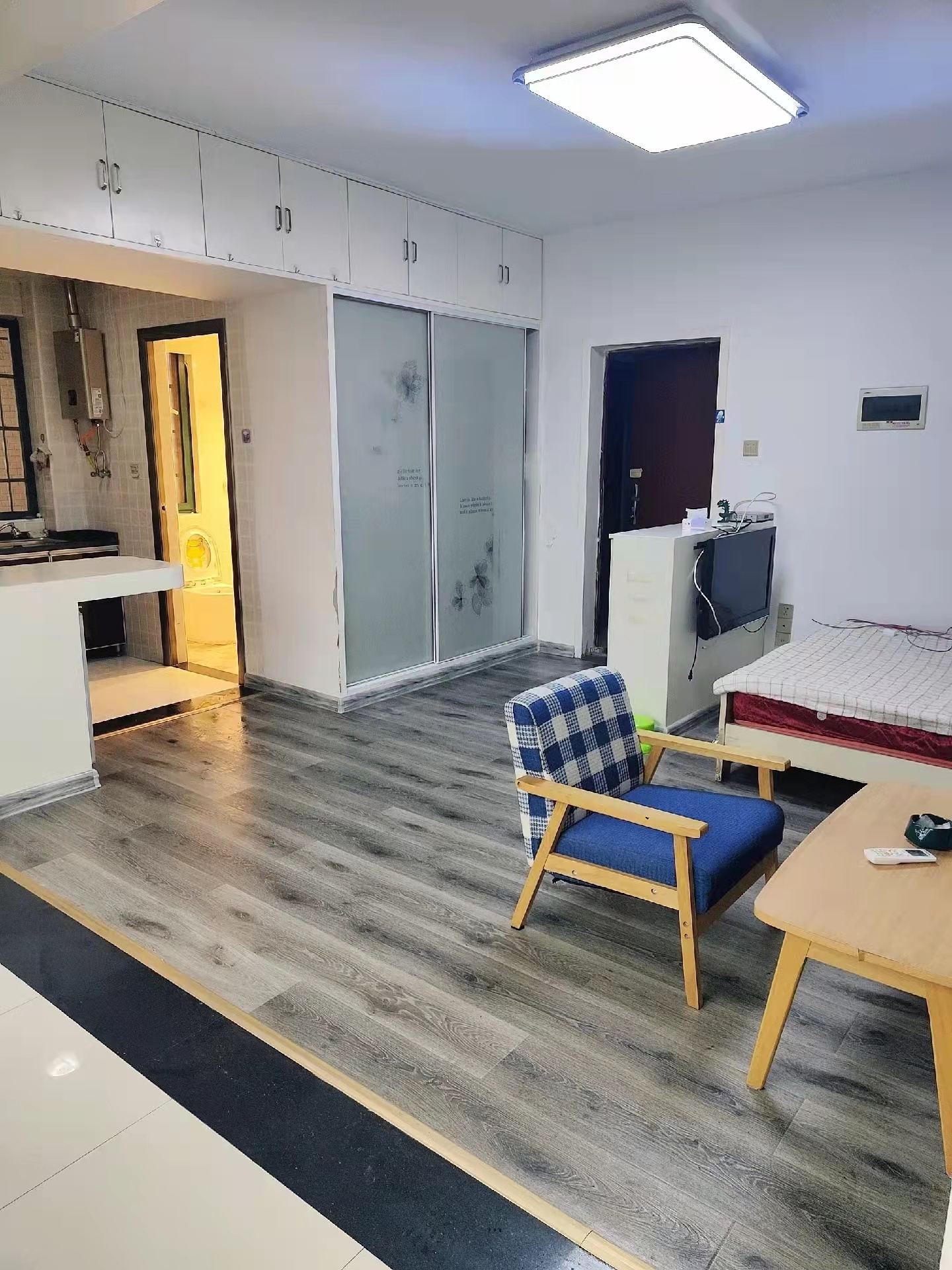 欣登中央公园 1室1厅1卫 1600.0元/月 欣登中央公园 1室1厅1卫 1600.0元/月室内图