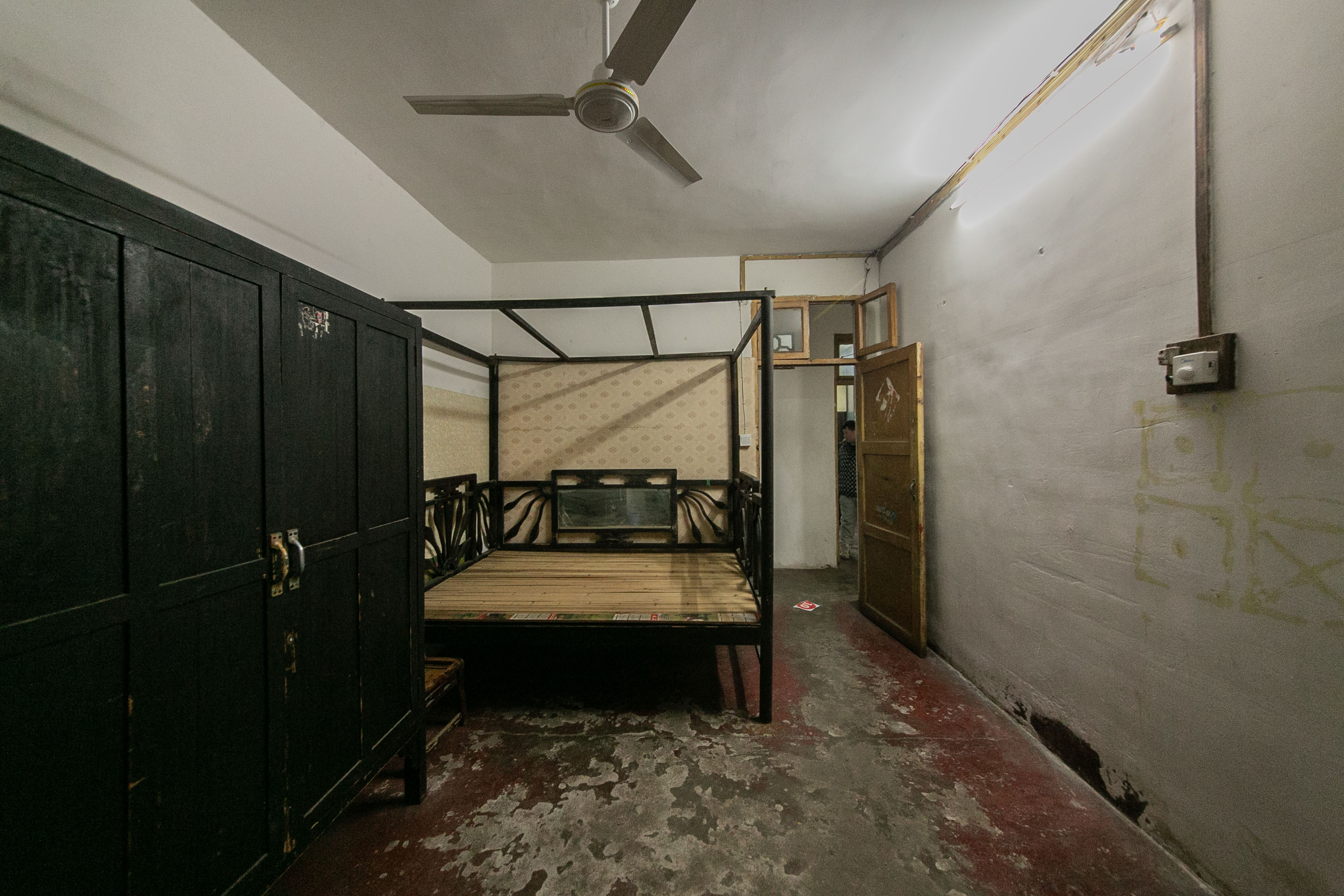 建湘新村  2室1厅1卫   43.00万卧室