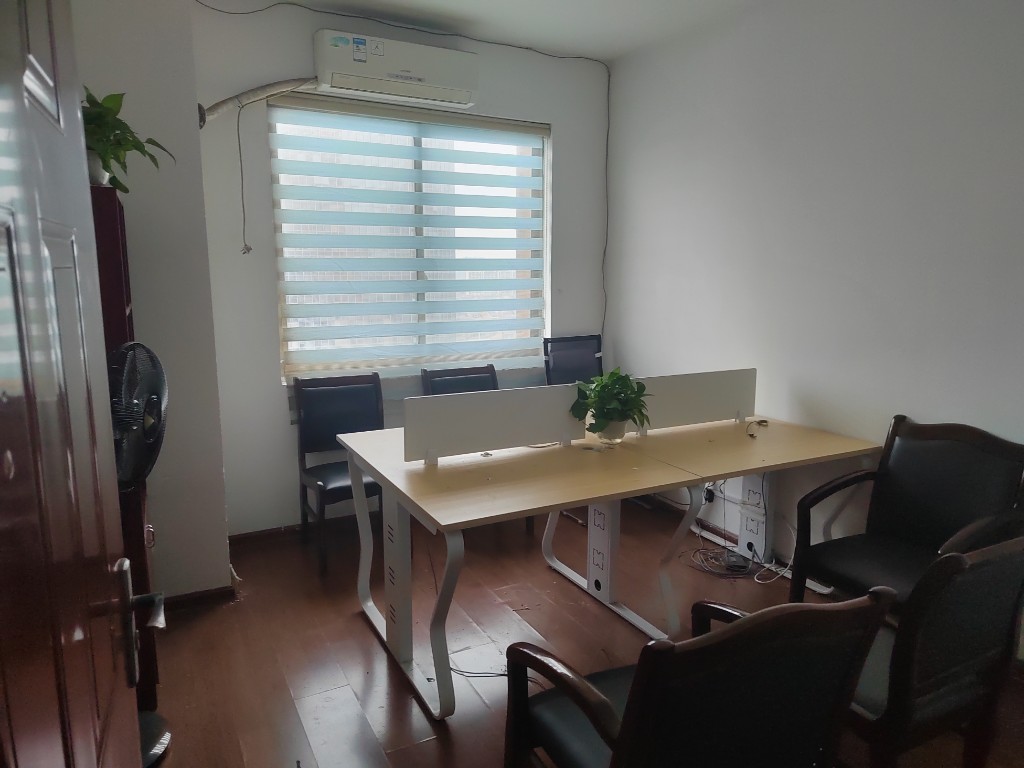 金源大厦 3室2厅2卫 2500.0元/月 金源大厦 3室2厅2卫 2500.0元/月室内图