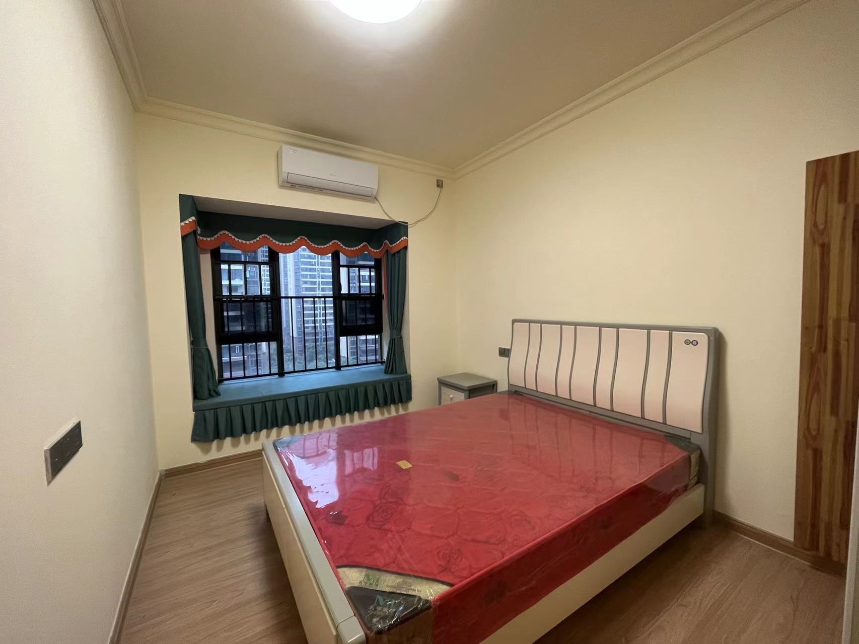 碧桂园梓山府  4室2厅2卫    2800.0元/月 碧桂园梓山府  4室2厅2卫    2800.0元/月室内图