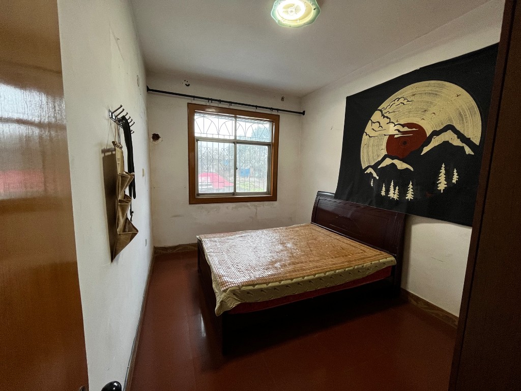 粮食局家属楼 3室2厅2卫 600.0元/月 粮食局家属楼 3室2厅2卫 600.0元/月室内图