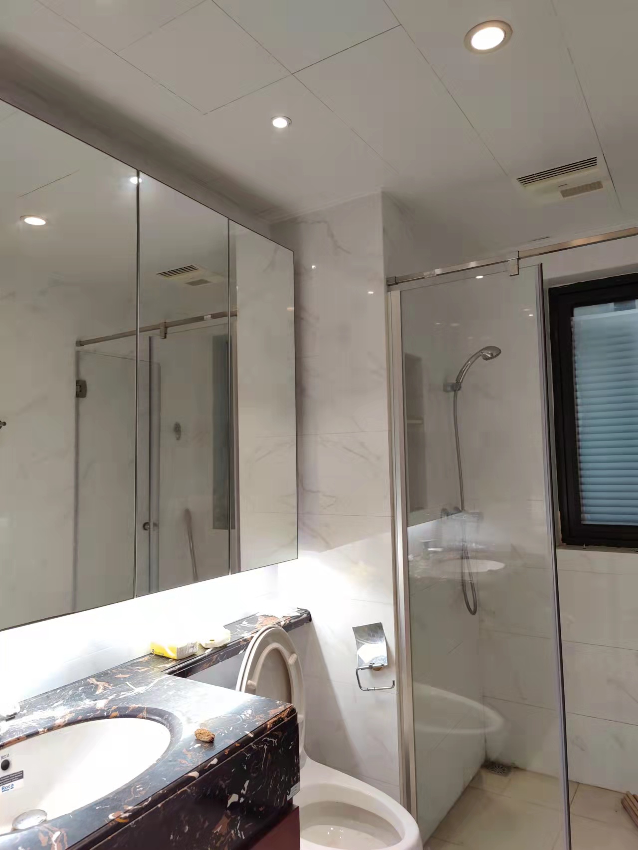 恒大华府 3室2厅2卫 85.8万 恒大华府 3室2厅2卫 85.8万客厅