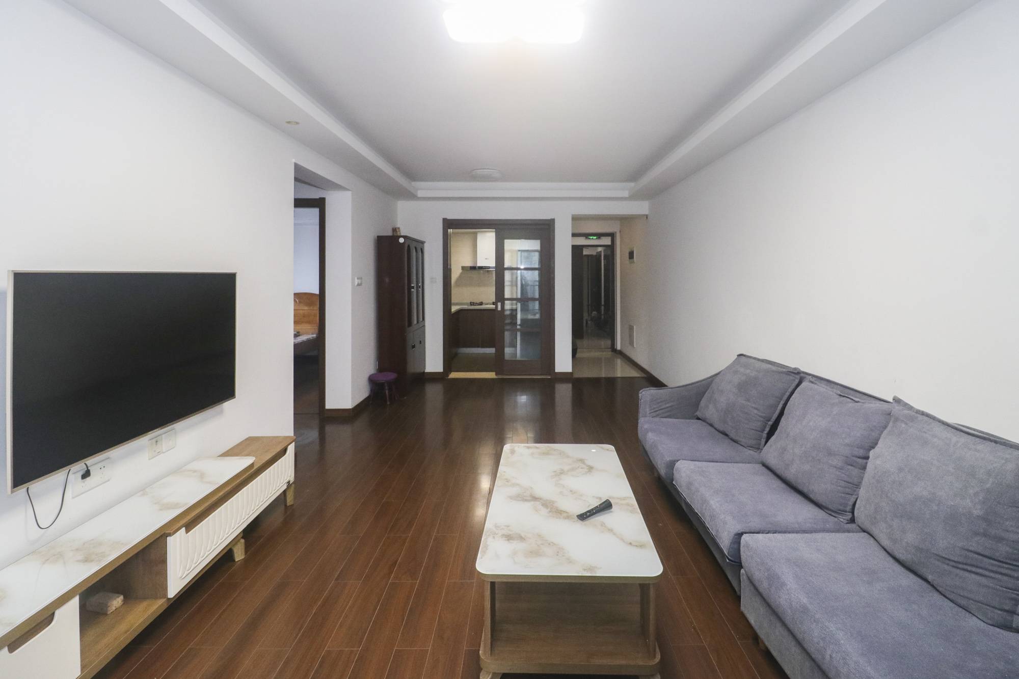 万科里金域滨江  3室2厅1卫    205.0万客厅