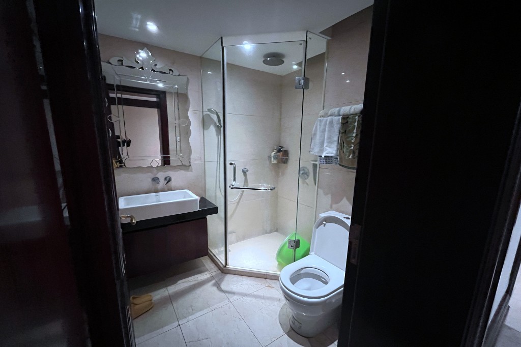 运达中央广场一、二期  4室2厅2卫    390.0万 运达中央广场一、二期  4室2厅2卫    390.0万卫生间