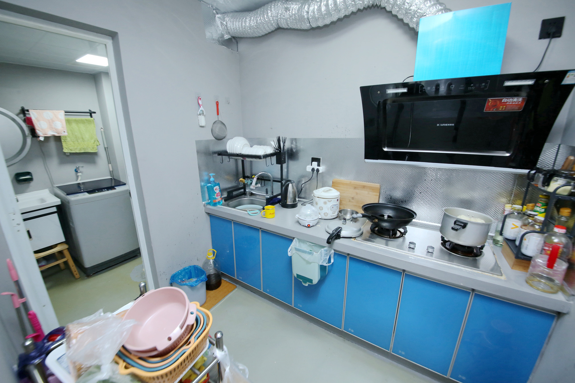 广阔大厦 2室1厅1厨1卫 66.60万厨房