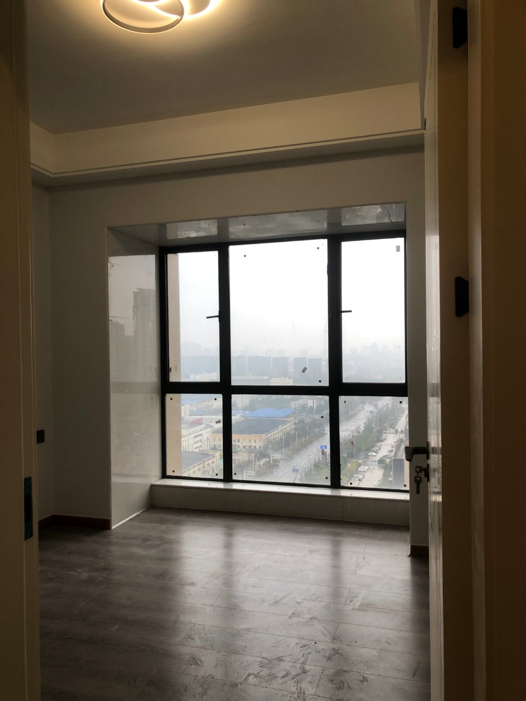 山水洲城华晨第一城  3室2厅2卫    90.0万客厅