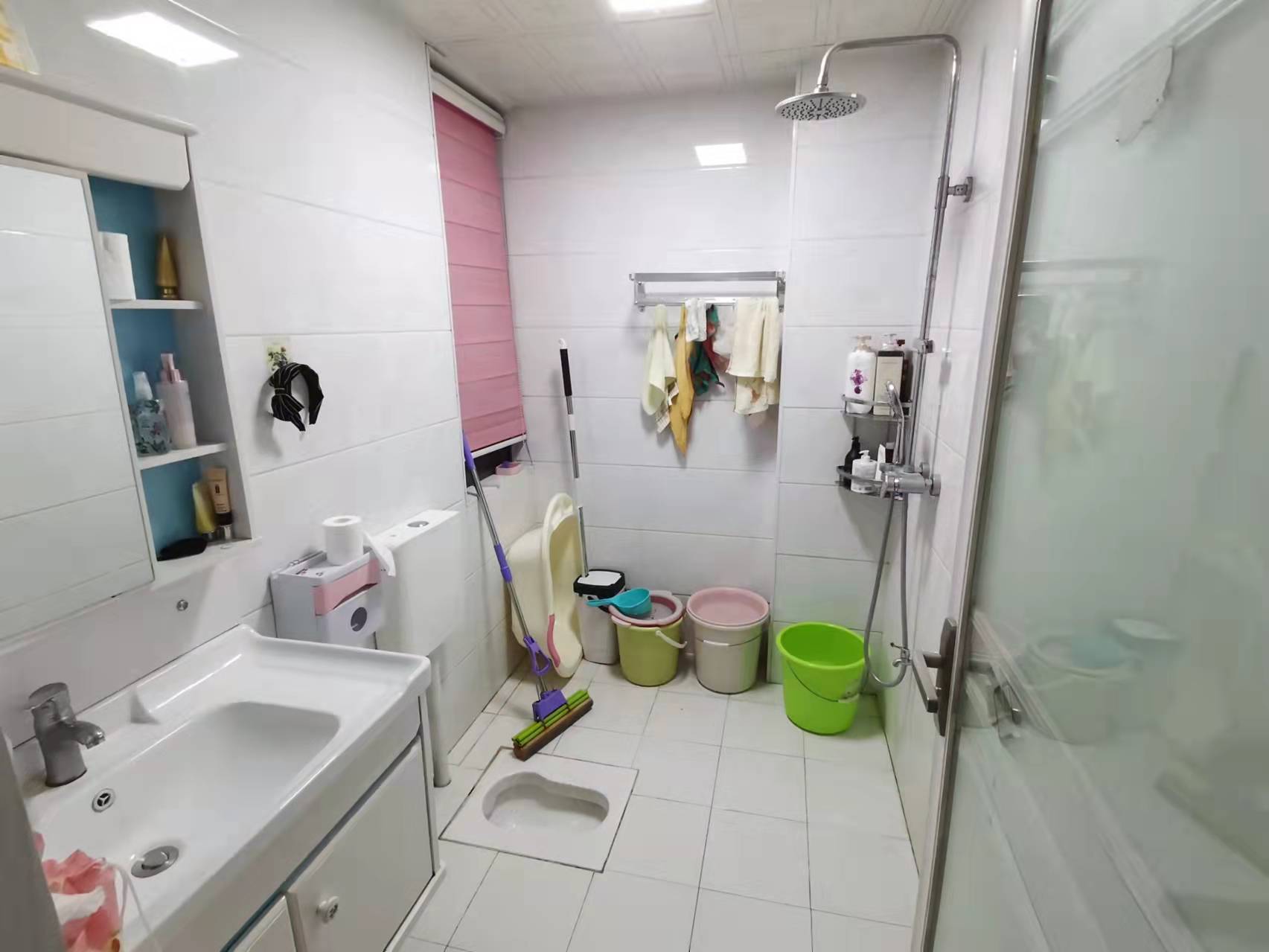 上善国际(翰林府) 2室2厅1卫 53.0万 上善国际(翰林府) 2室2厅1卫 53.0万客厅