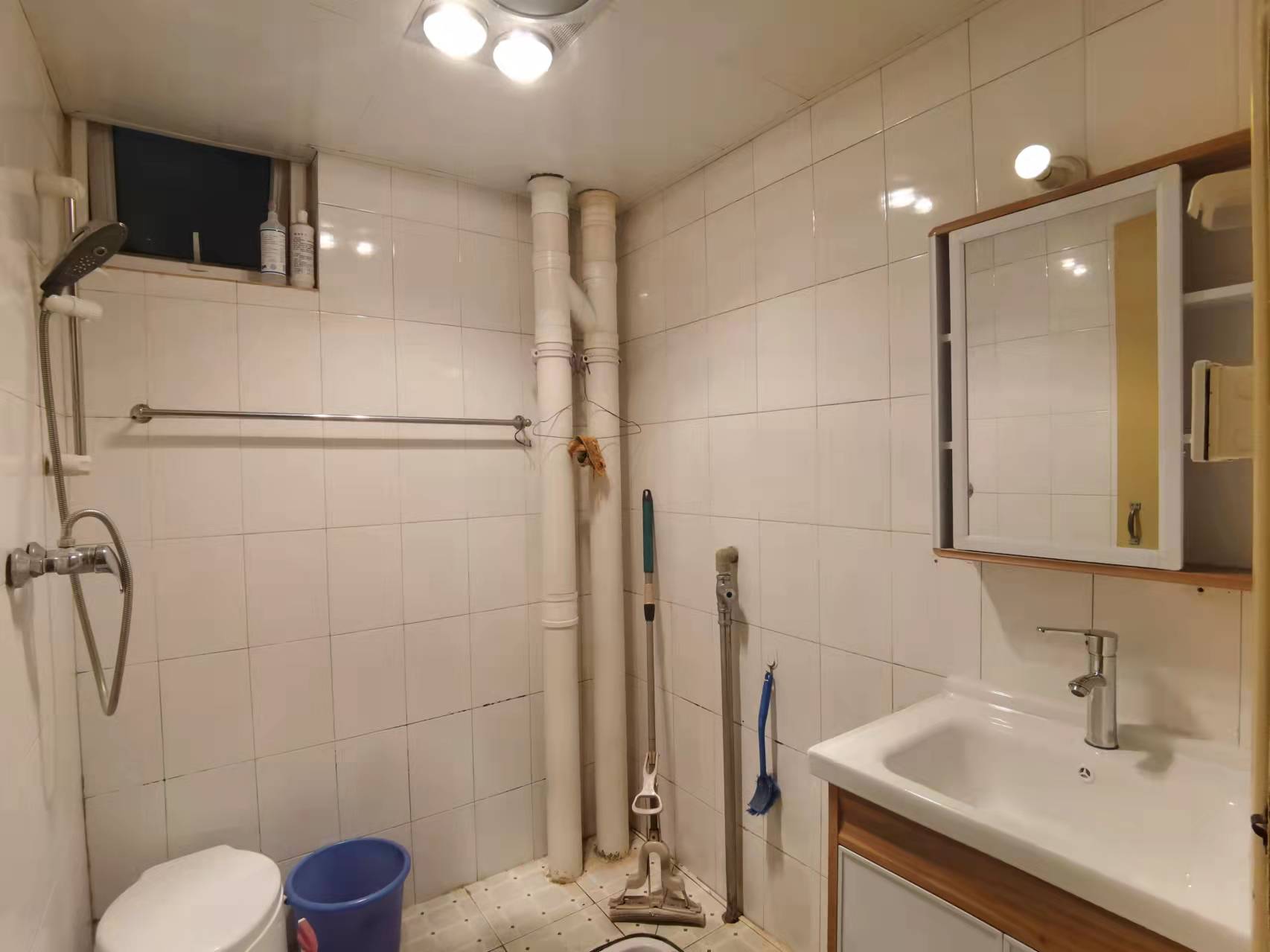 南湖锦苑 2室1厅1卫 2000.0元/月 南湖锦苑 2室1厅1卫 2000.0元/月室内图