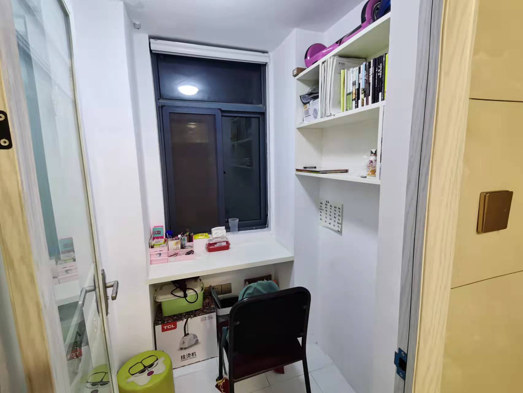 上善国际(翰林府) 2室2厅1卫 53.0万 上善国际(翰林府) 2室2厅1卫 53.0万客厅