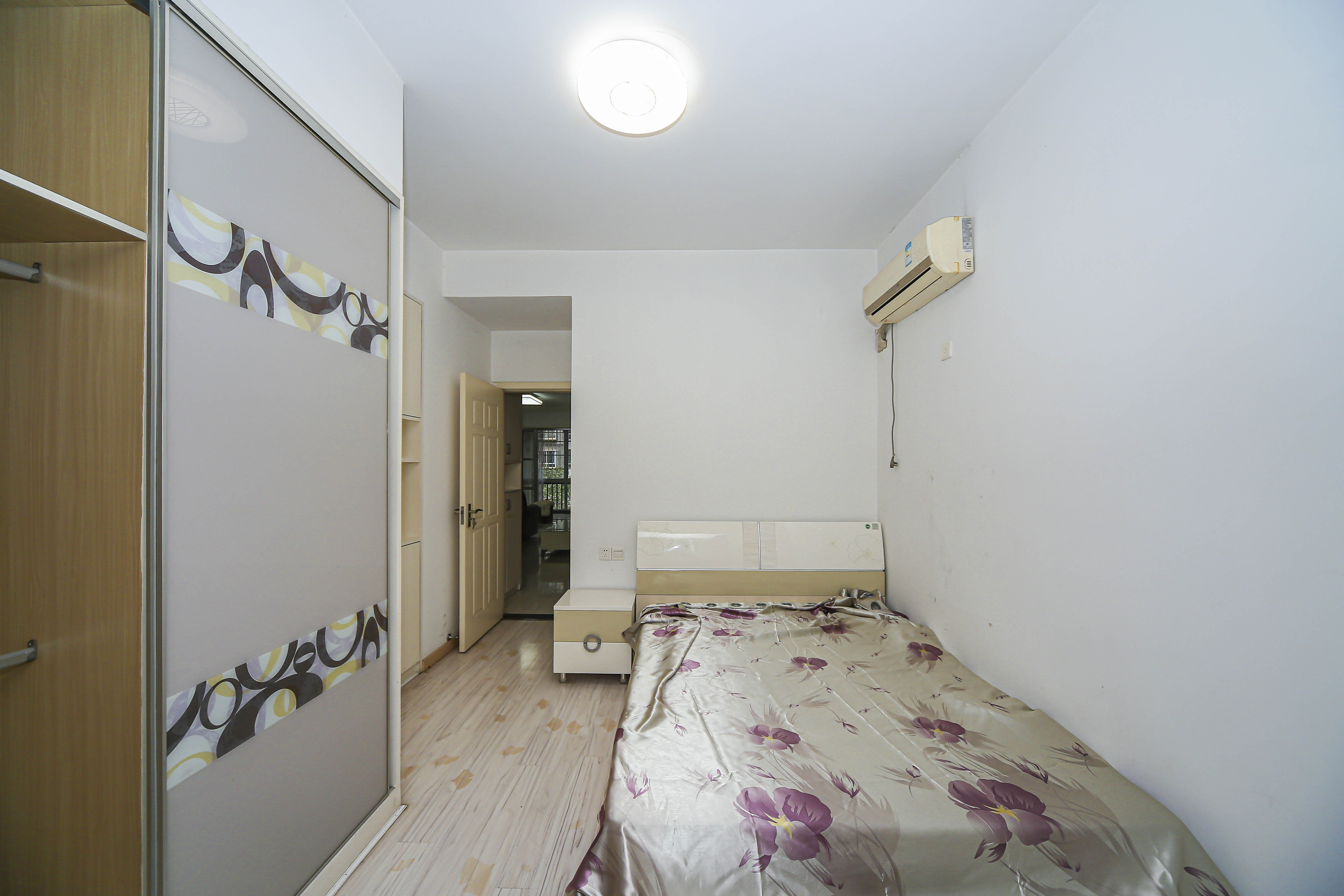 含浦家苑  3室2厅2卫    95.0万卧室