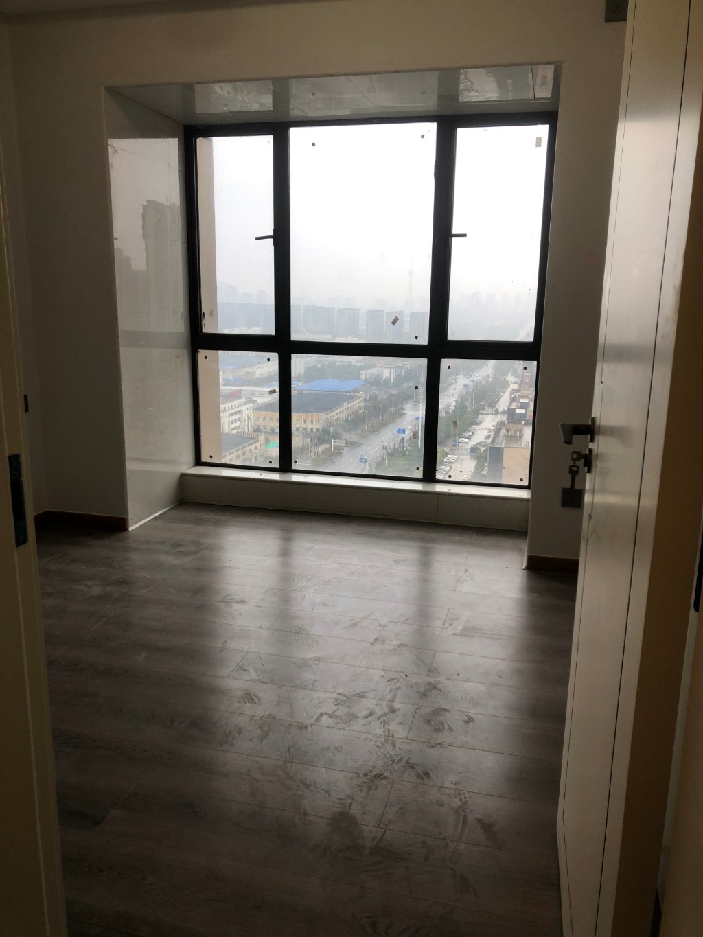 山水洲城华晨第一城  3室2厅2卫    90.0万客厅