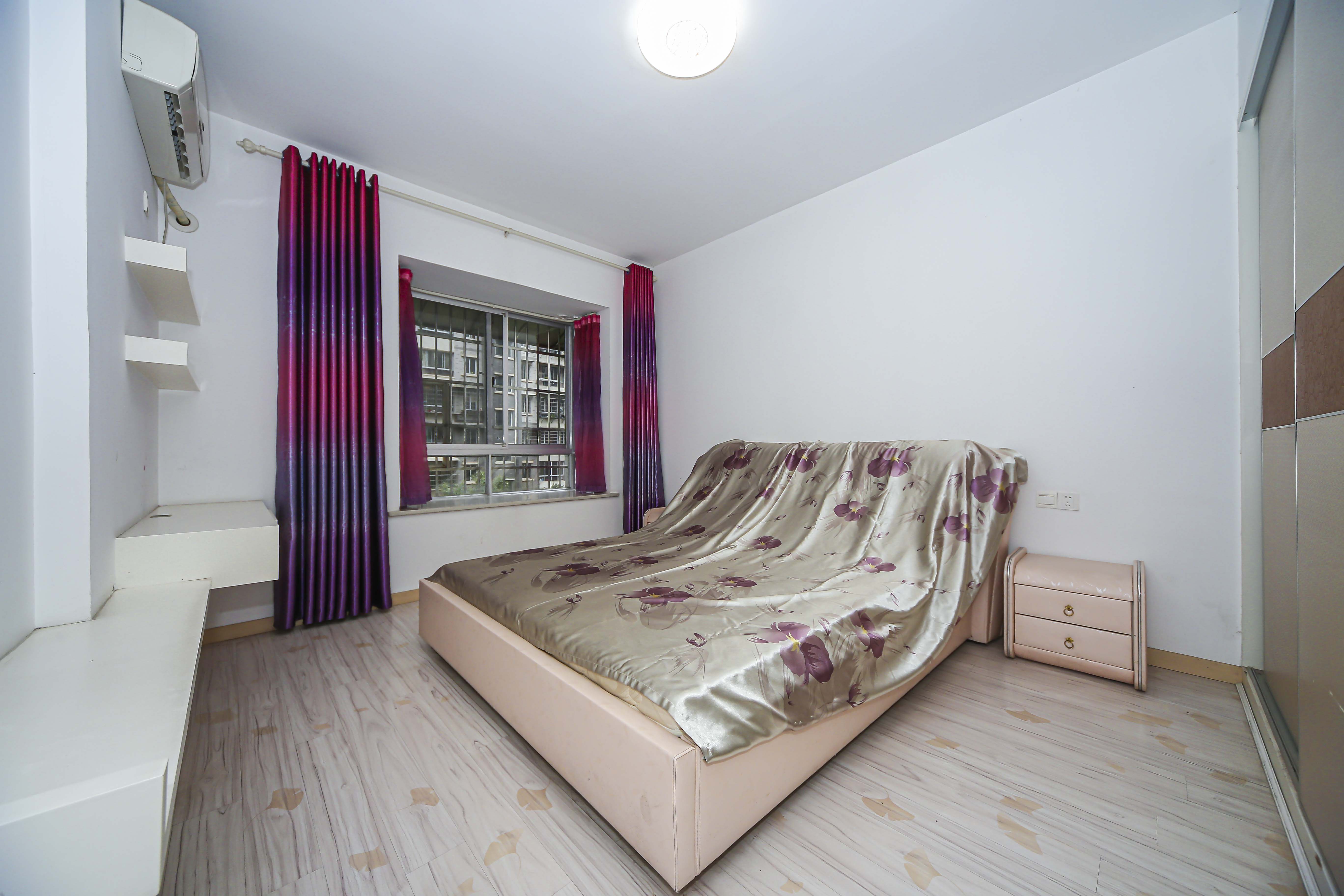 含浦家苑  3室2厅2卫    95.0万卧室