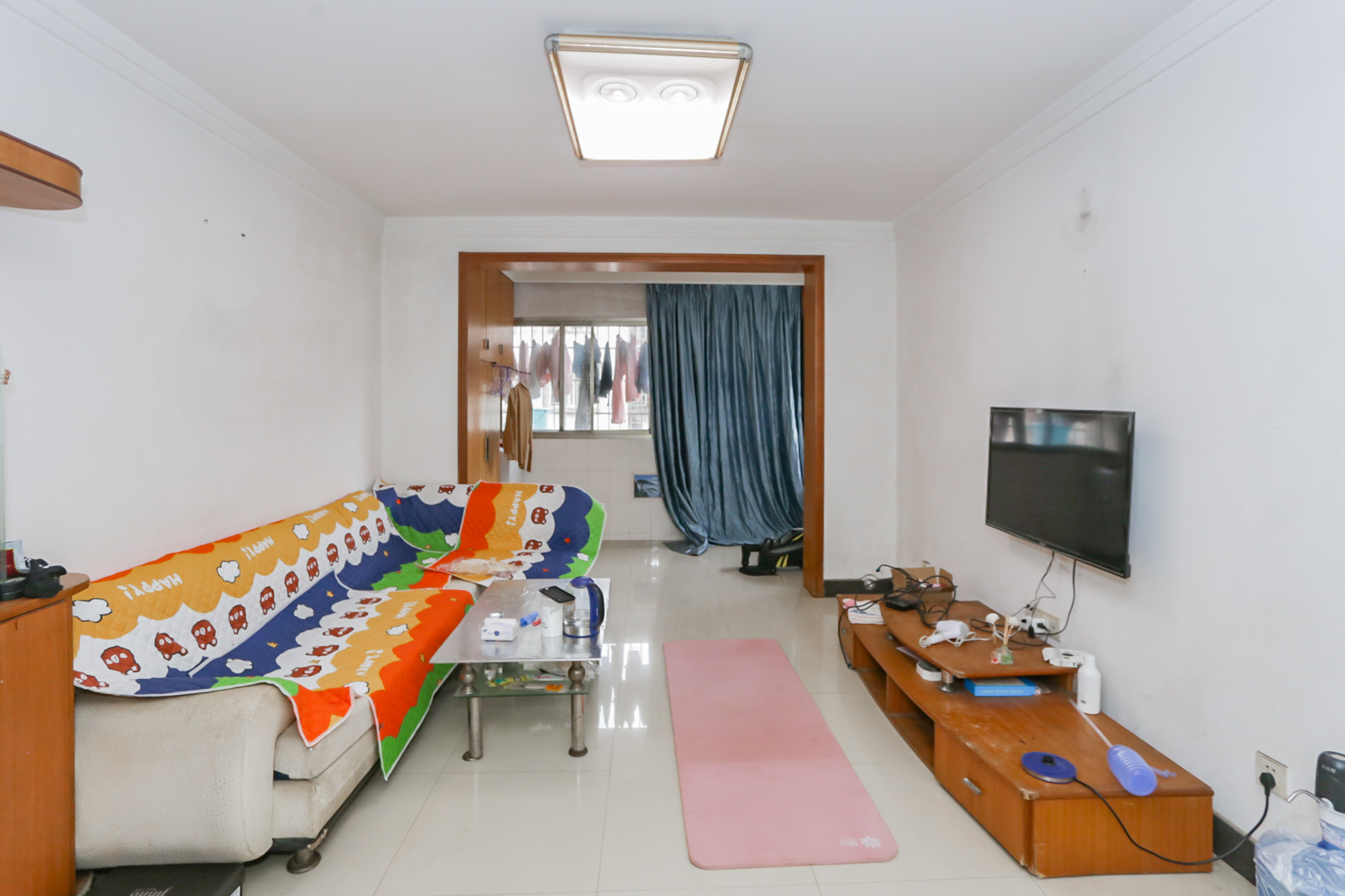 老灯泡厂宿舍（啤酒厂宿舍）  2室2厅1卫   63.80万