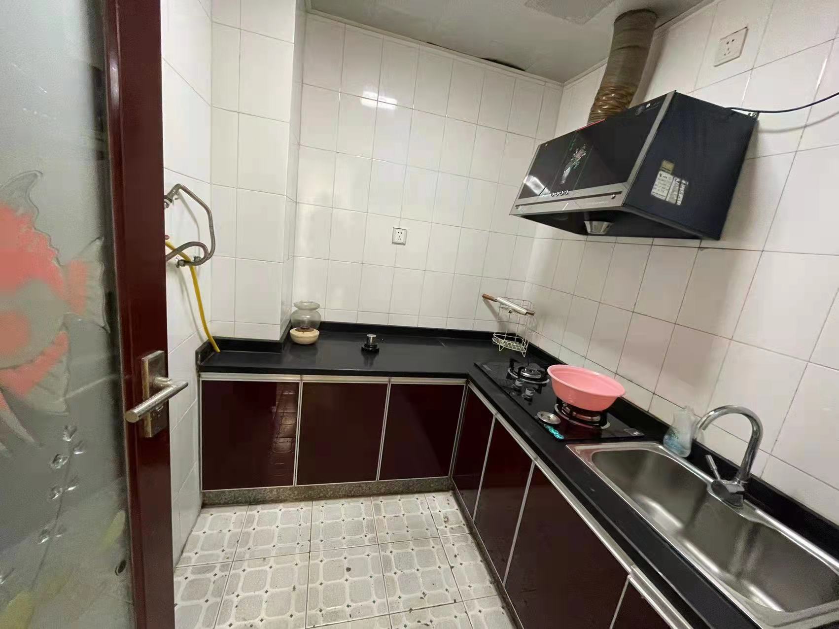 南湖锦苑 1室1厅1卫 1600.0元/月 南湖锦苑 1室1厅1卫 1600.0元/月室内图