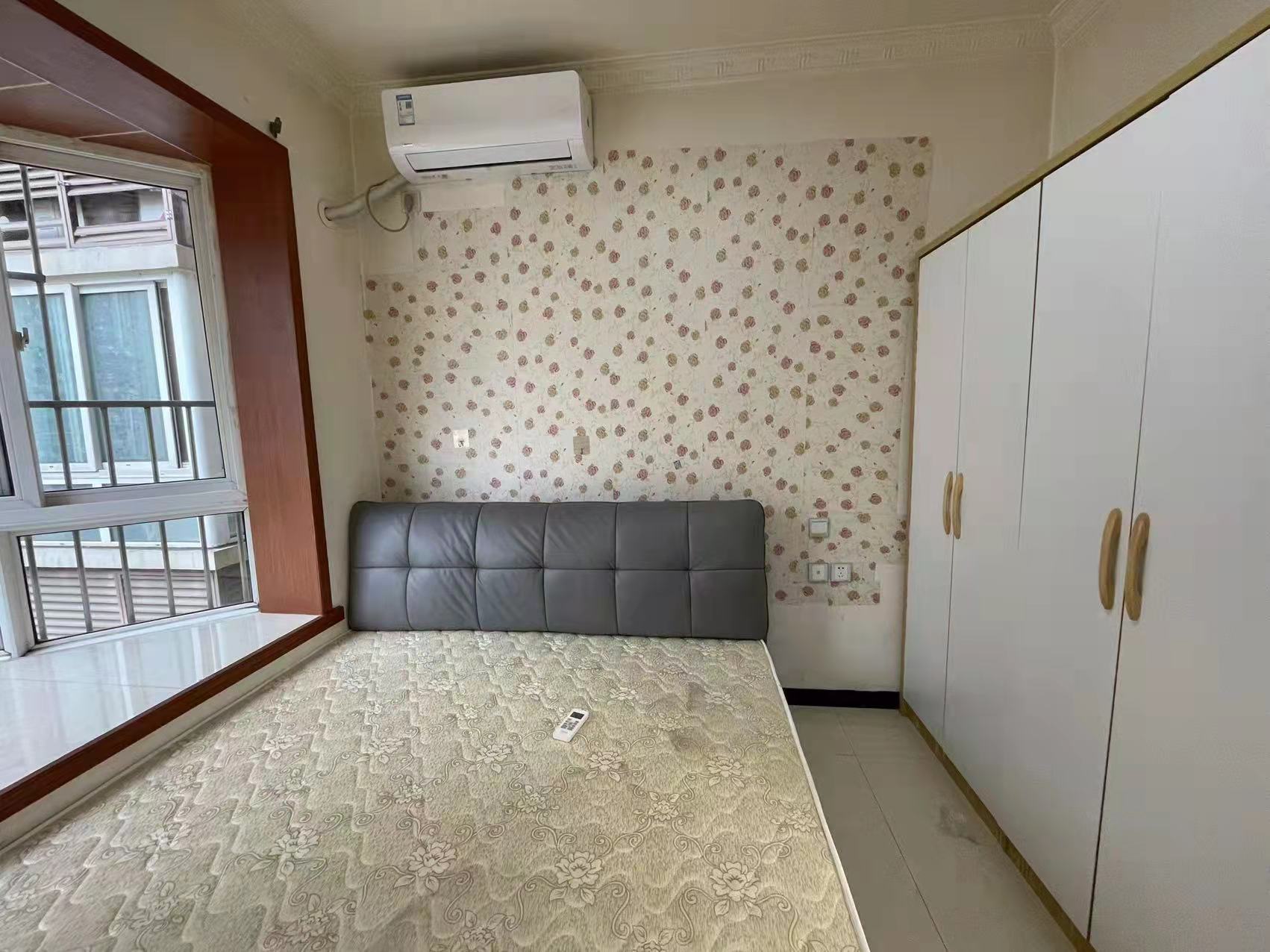 南湖锦苑 1室1厅1卫 1600.0元/月 南湖锦苑 1室1厅1卫 1600.0元/月室内图