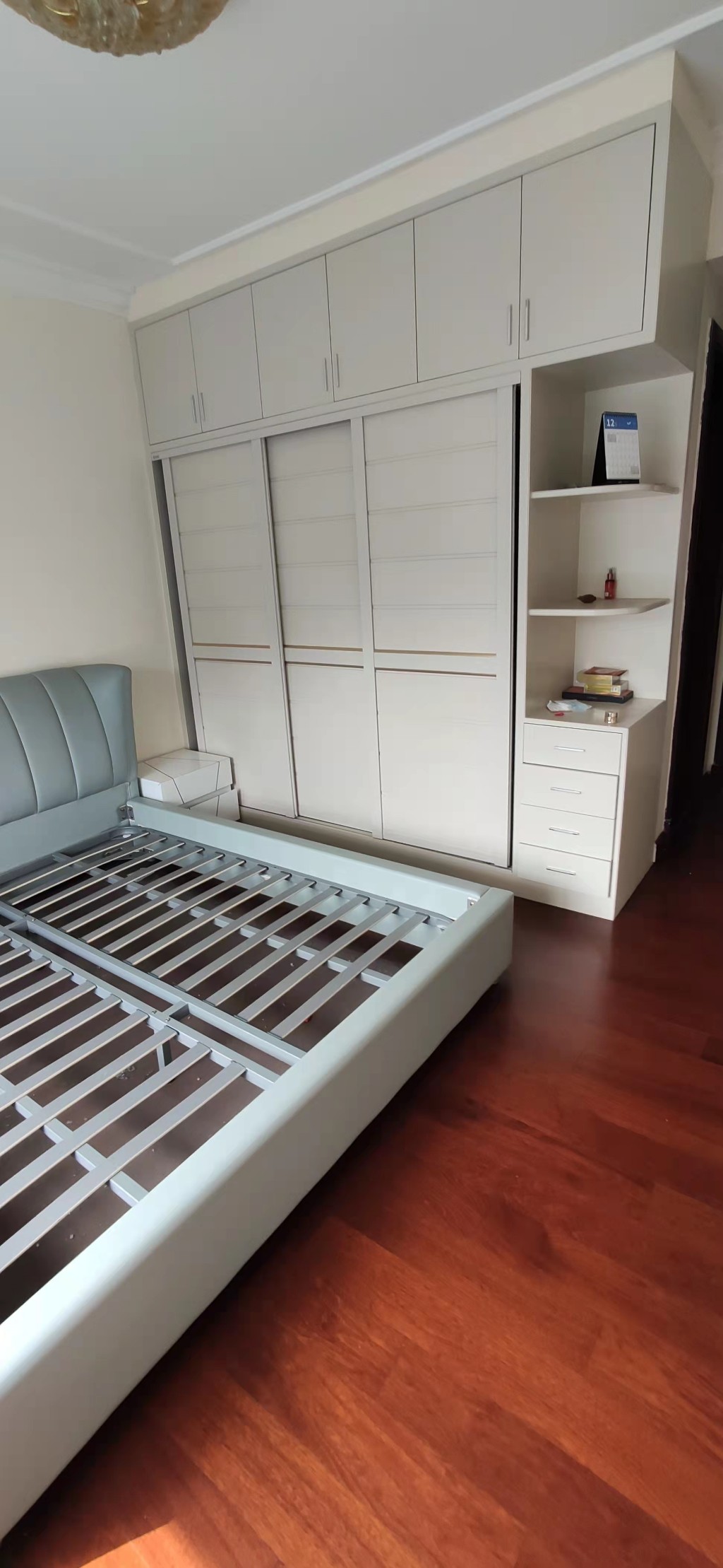 恒大绿洲 3室2厅1卫 2400.0元/月 恒大绿洲 3室2厅1卫 2400.0元/月室内图