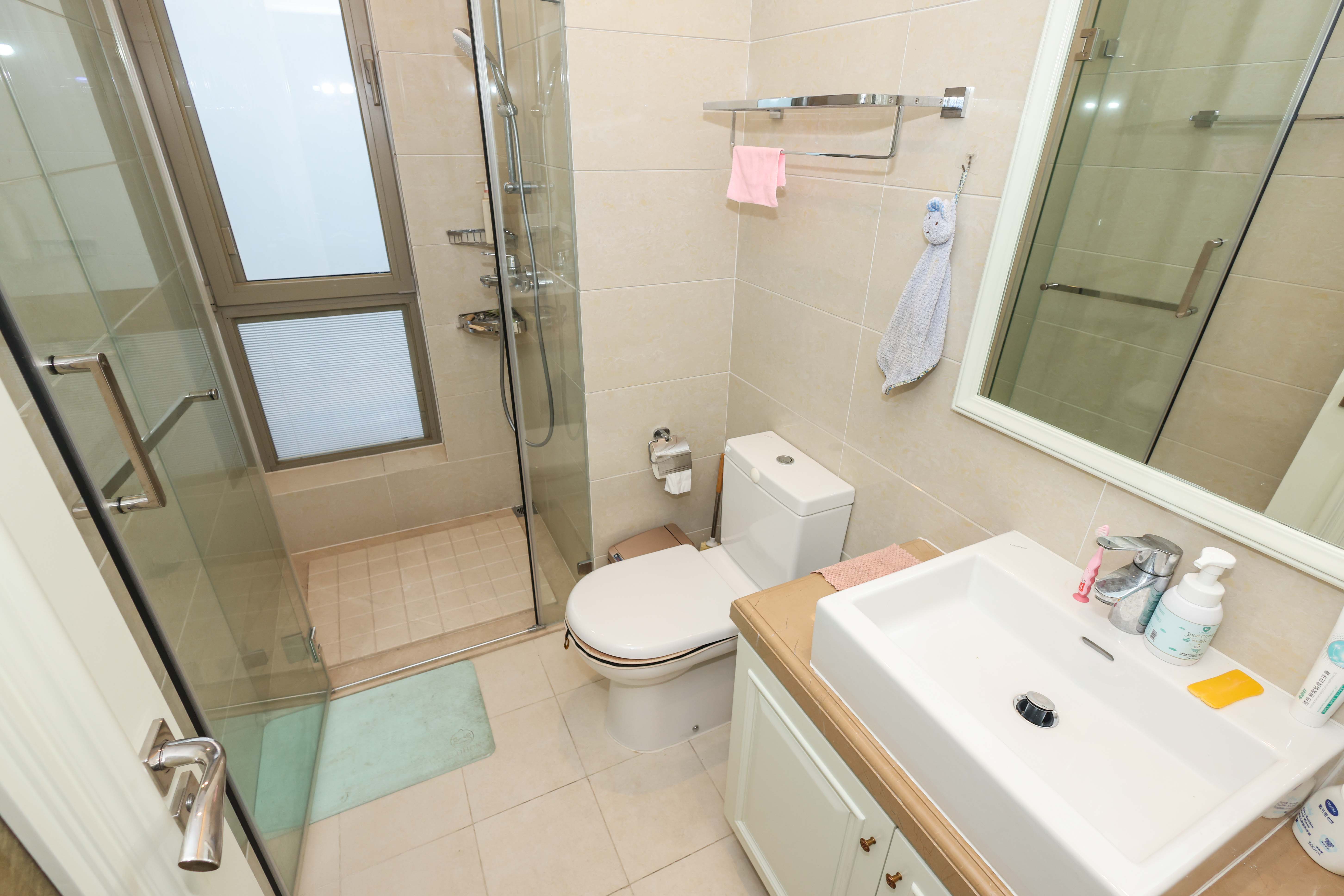 梅溪湖金茂府(金茂广场)(金茂览秀城)  5室2厅3卫    588.0万 梅溪湖金茂府(金茂广场)(金茂览秀城)  5室2厅3卫    588.0万卫生间