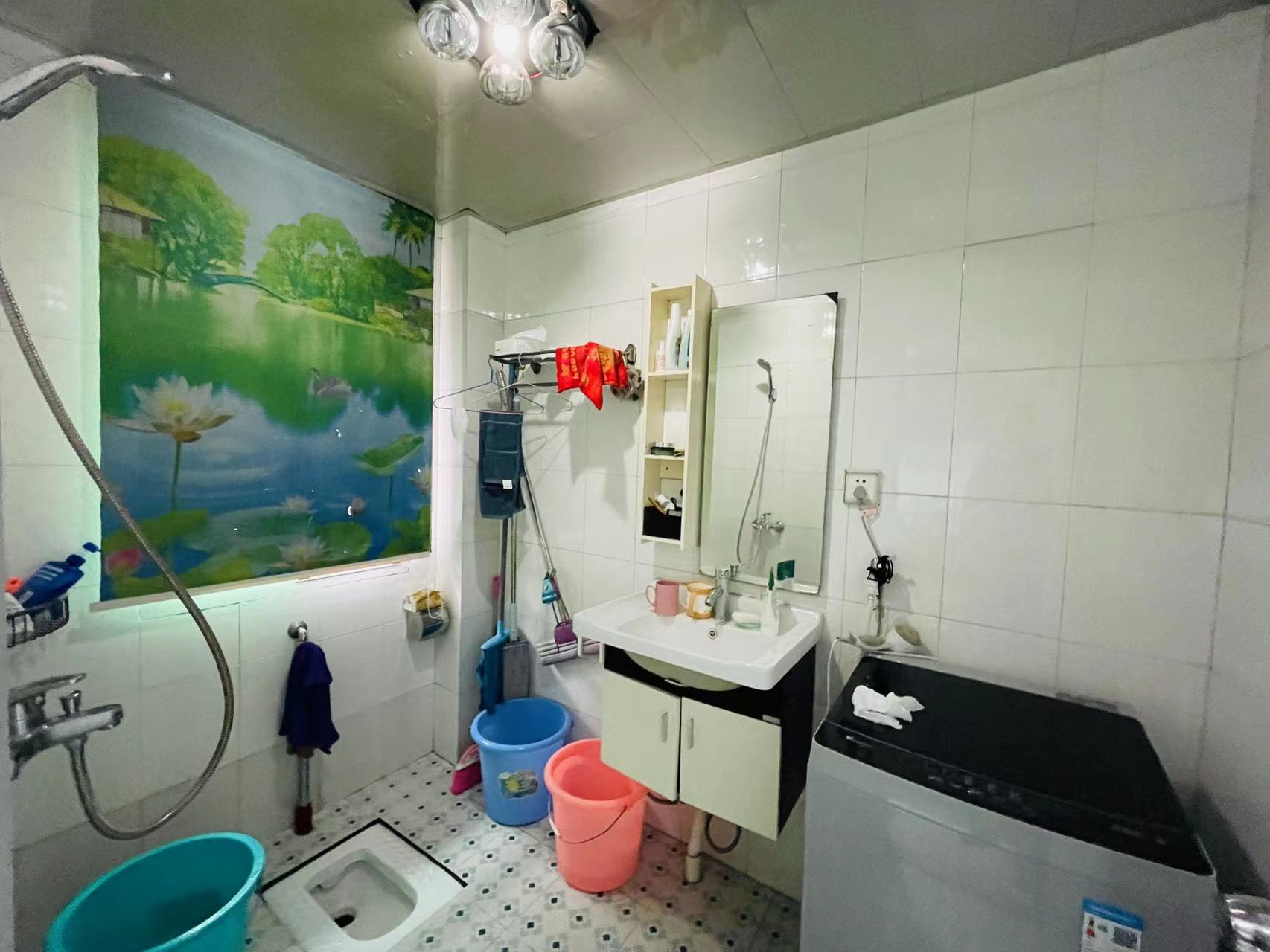 碧野华庭 3室2厅2卫 33.8万 碧野华庭 3室2厅2卫 33.8万客厅