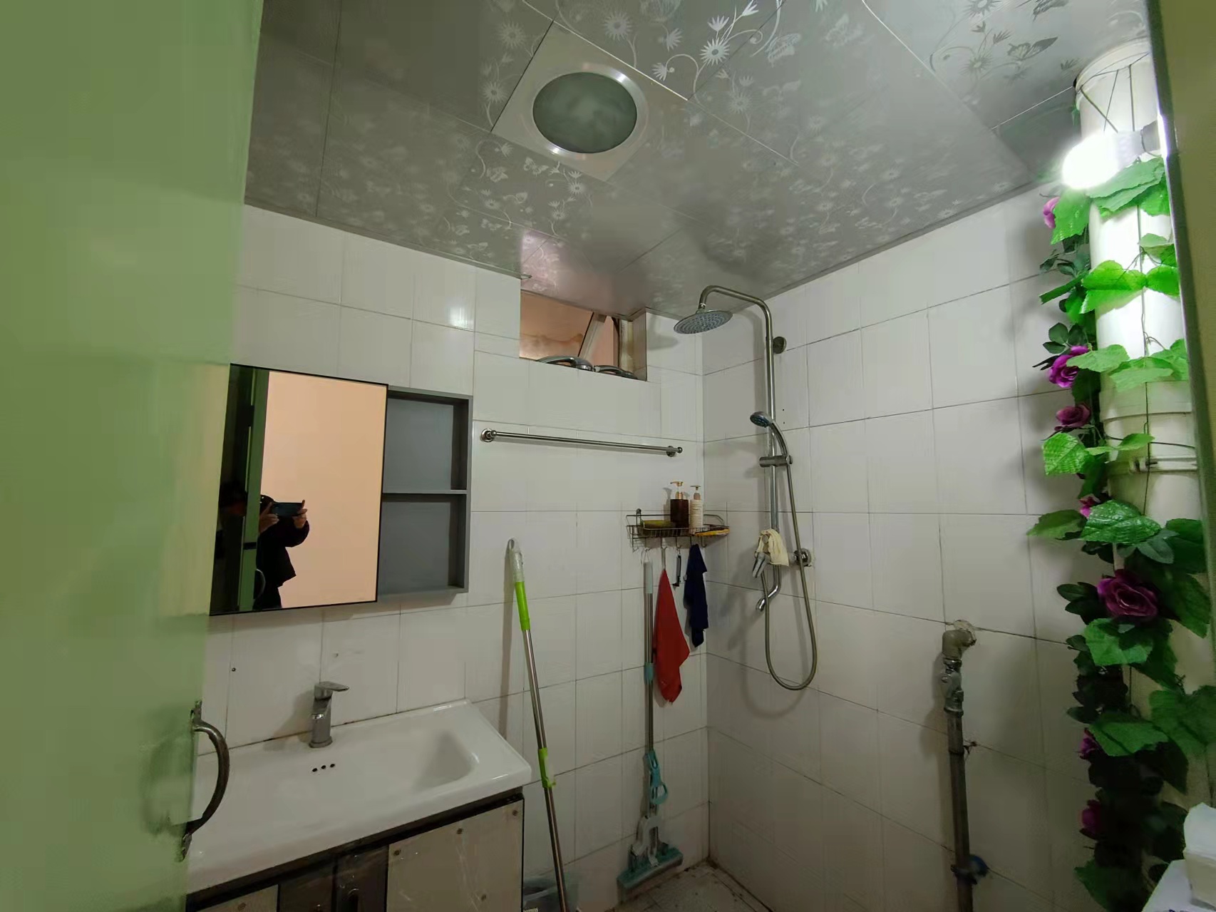 南湖锦苑 3室2厅2卫 2200.0元/月 南湖锦苑 3室2厅2卫 2200.0元/月室内图