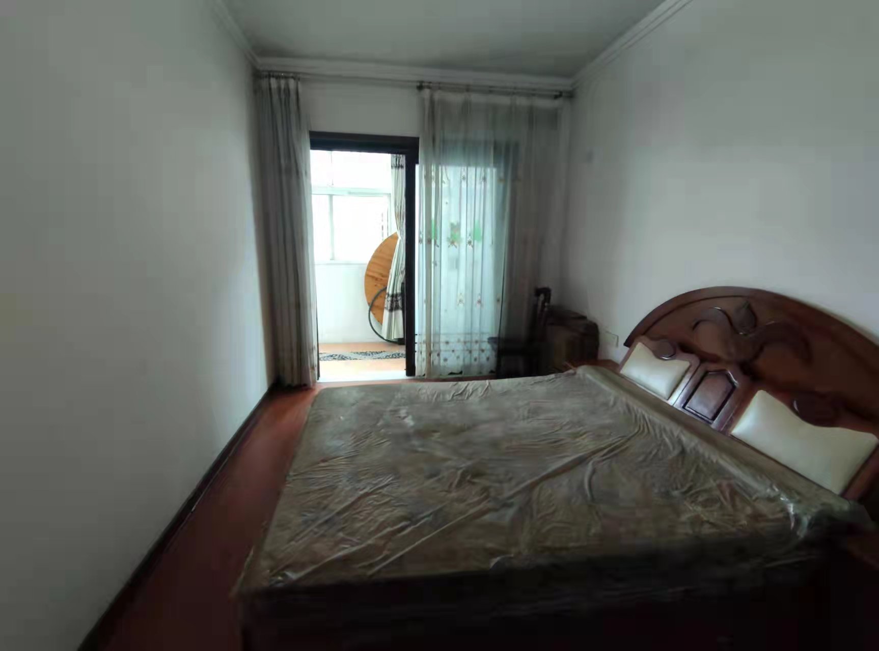 中欧房产 3室2厅1卫 1500.0元/月 中欧房产 3室2厅1卫 1500.0元/月室内图