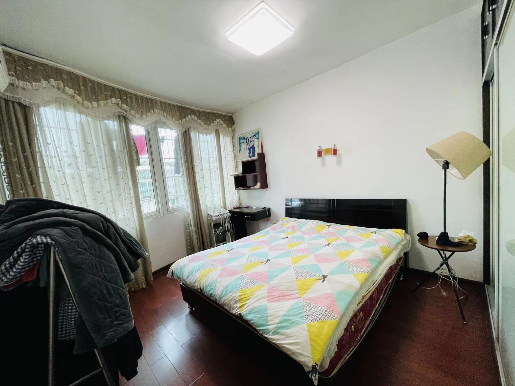 碧野华庭 3室2厅2卫 33.8万 碧野华庭 3室2厅2卫 33.8万客厅