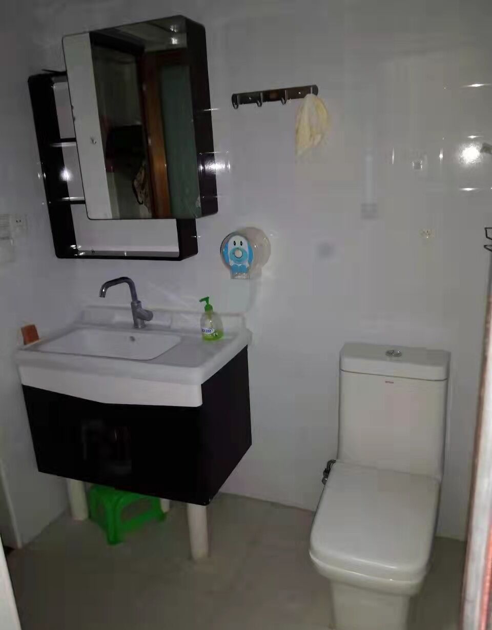 中建国际大厦 2室2厅1卫 2200.0元/月 中建国际大厦 2室2厅1卫 2200.0元/月室内图