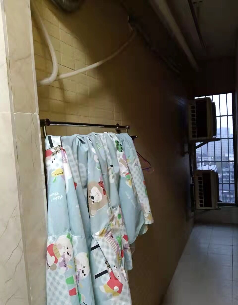 中建国际大厦 2室2厅1卫 2200.0元/月 中建国际大厦 2室2厅1卫 2200.0元/月室内图