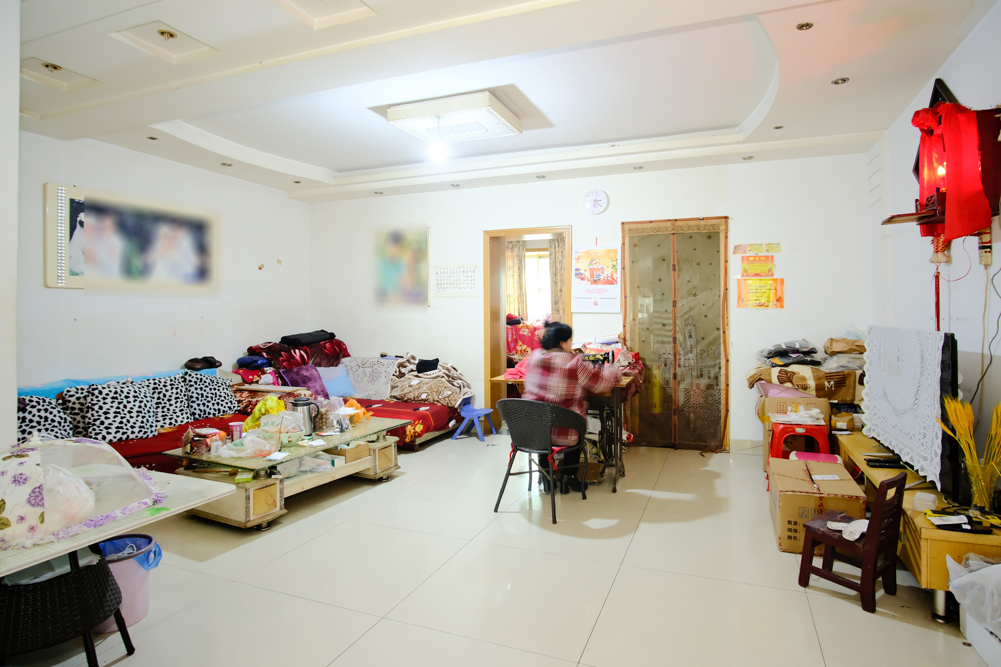 中南汽车世界 3室2厅2厨1卫 53.00万室内图1