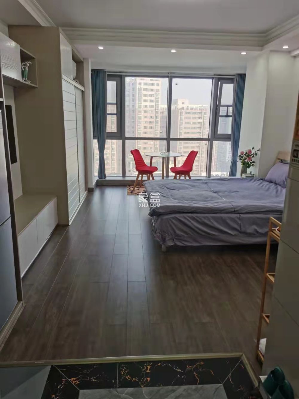 友阿国际  1室1厅1卫    2000.0元/月