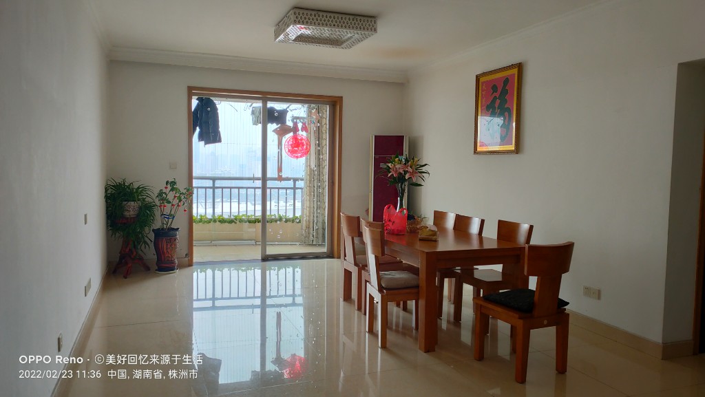 九天国际 2室2厅1卫 68.0万 九天国际 2室2厅1卫 68.0万客厅