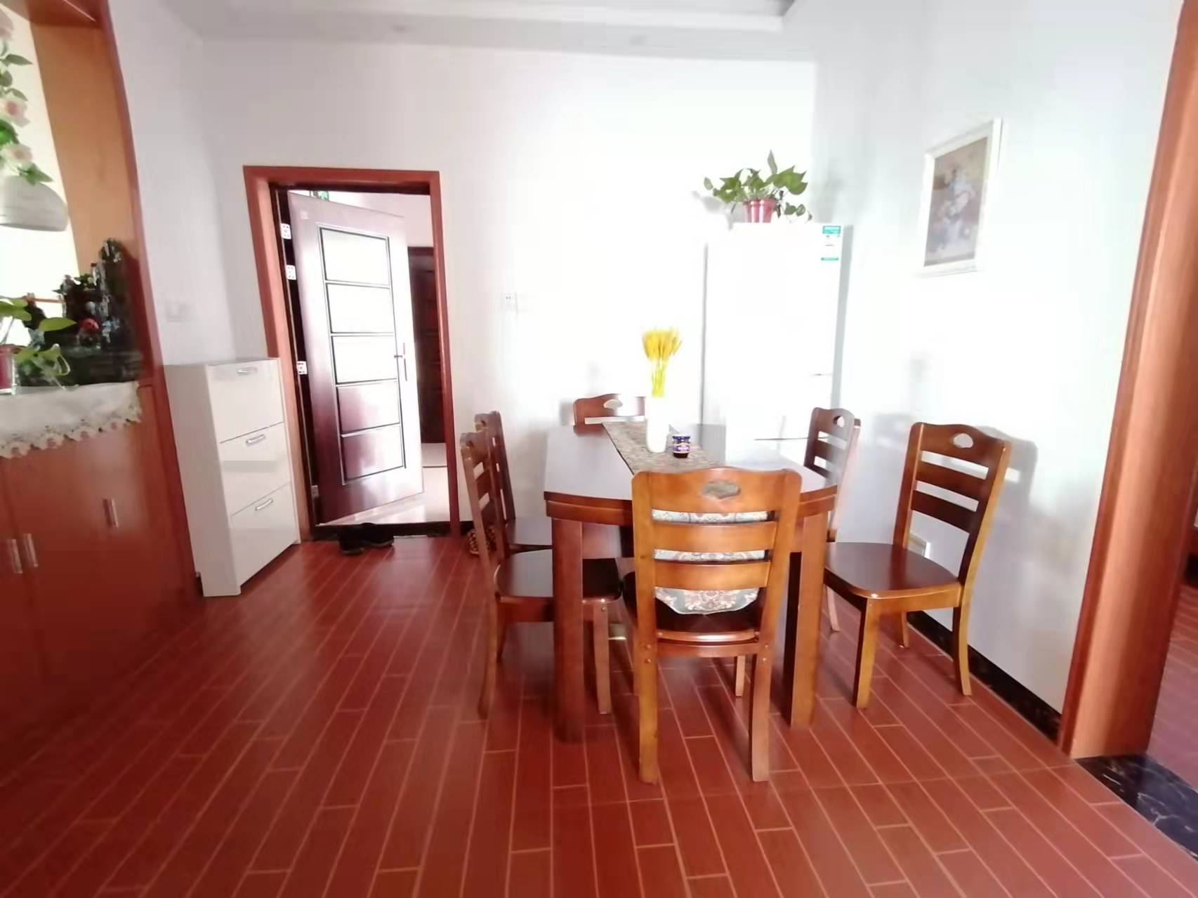 金苑小区 3室2厅2卫 2100.0元/月 金苑小区 3室2厅2卫 2100.0元/月室内图