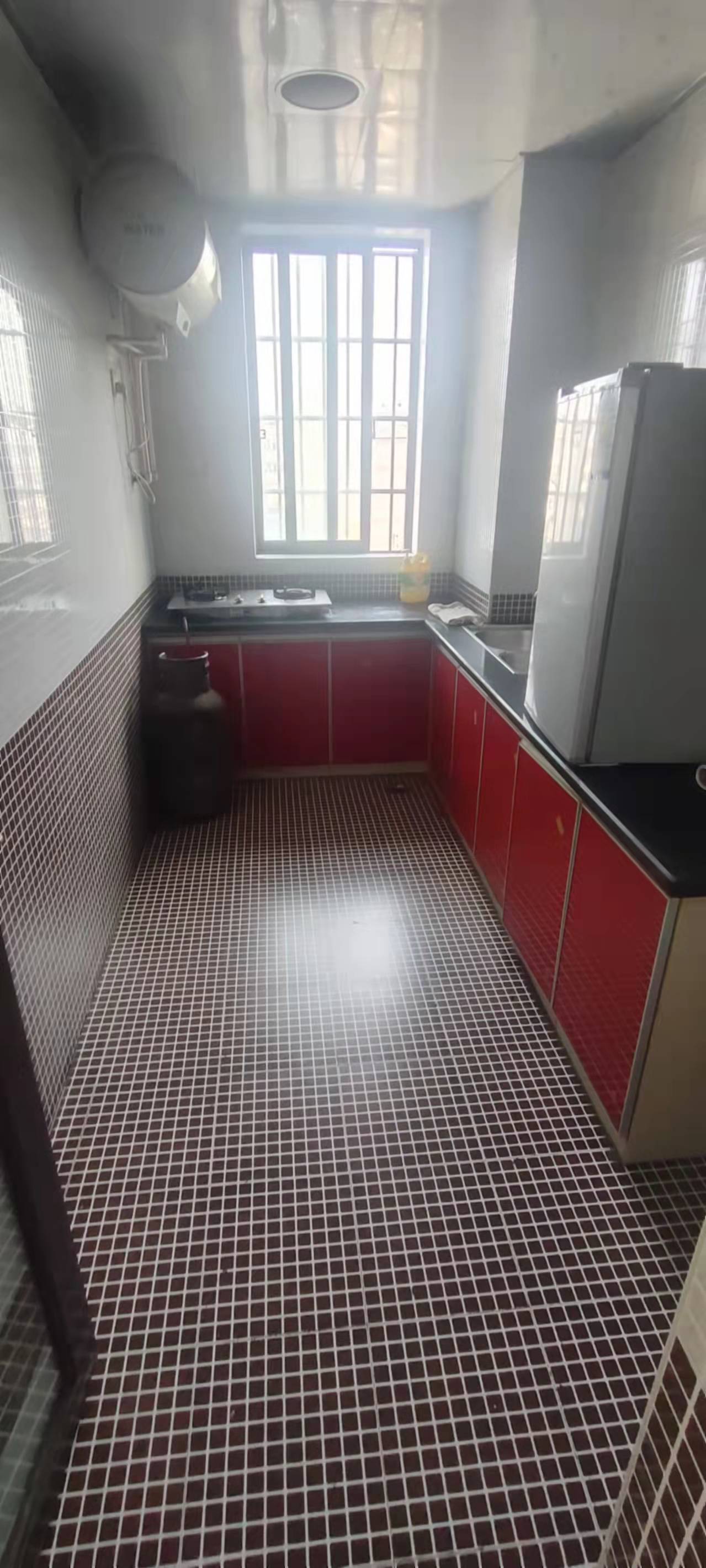 东方锦泰  3室2厅1卫   1200.00元/月室内图