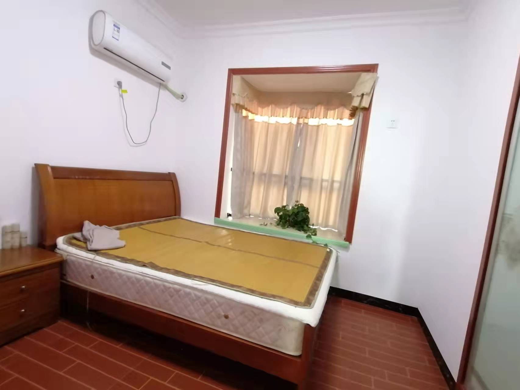 金苑小区 3室2厅2卫 2100.0元/月 金苑小区 3室2厅2卫 2100.0元/月室内图