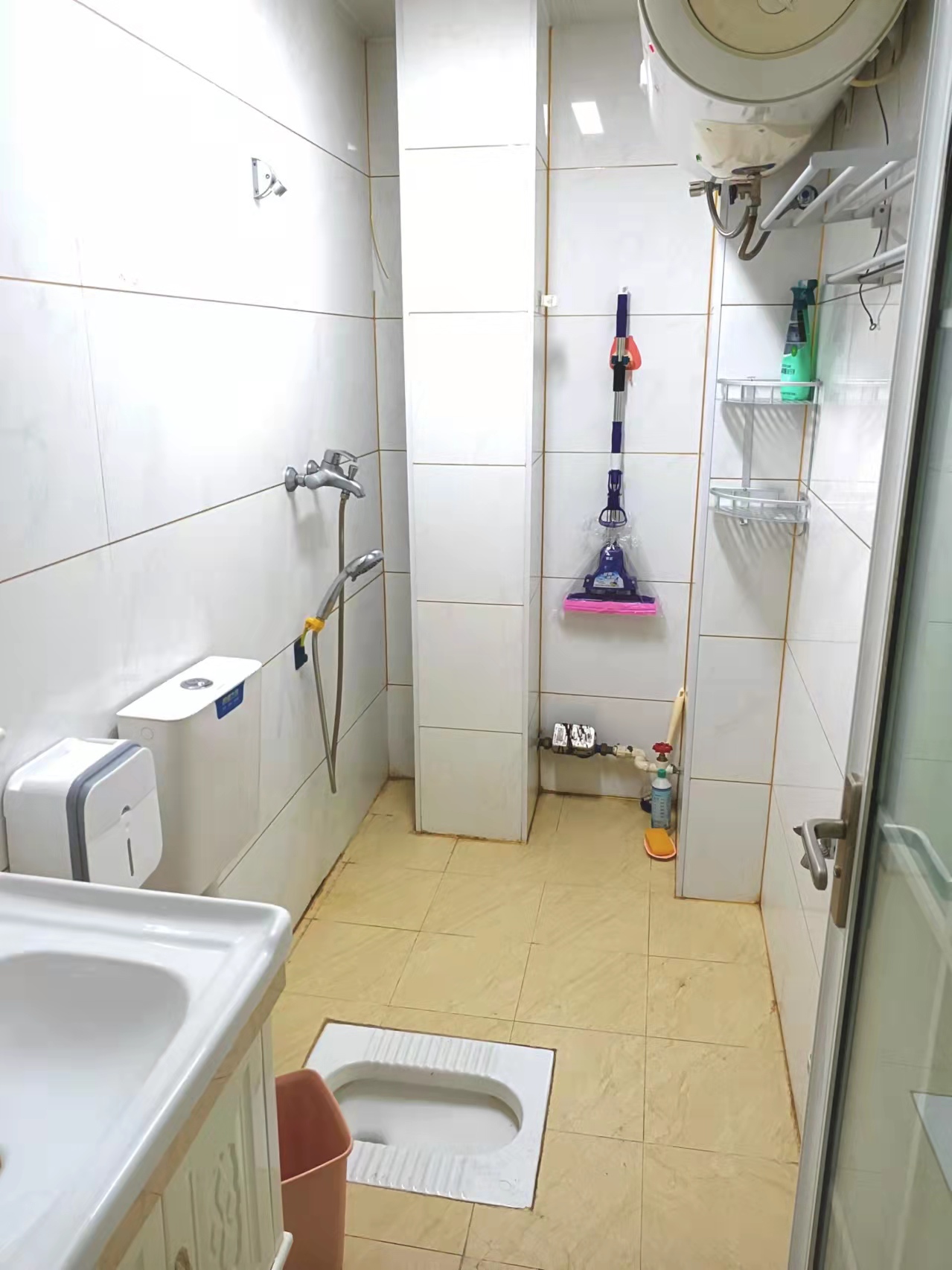 云顶上品  1室0厅1卫    1200.0元/月 云顶上品  1室0厅1卫    1200.0元/月室内图