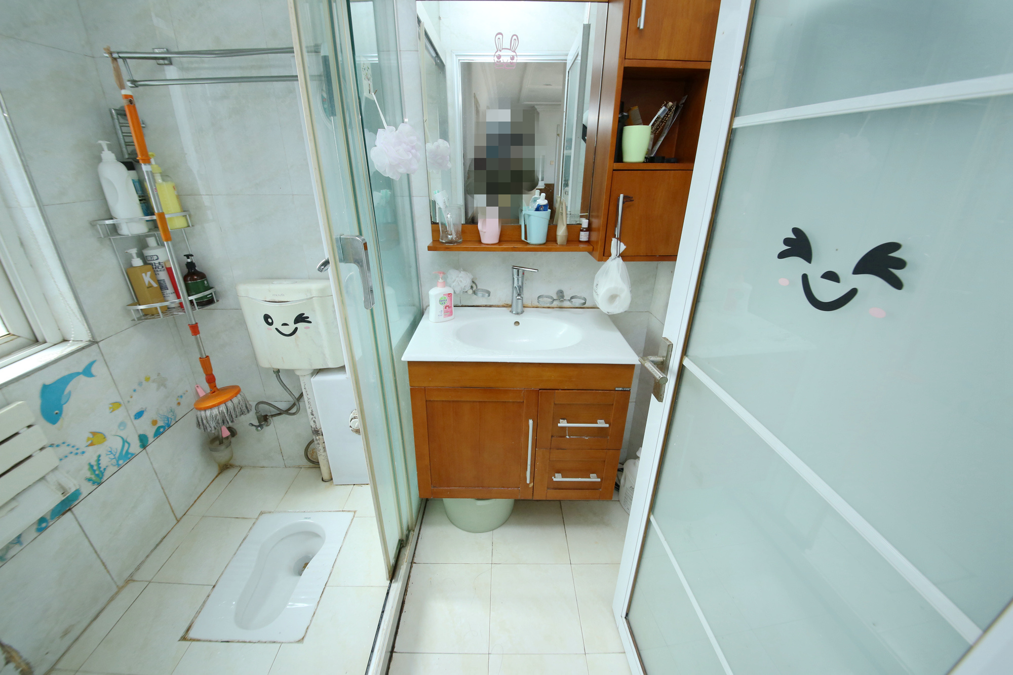 银港水晶城  3室1厅1卫   81.50万卫生间