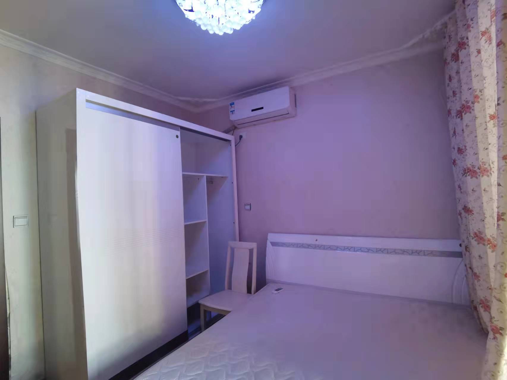 南湖国际1期  2室1厅1卫    2500.0元/月 南湖国际1期  2室1厅1卫    2500.0元/月室内图