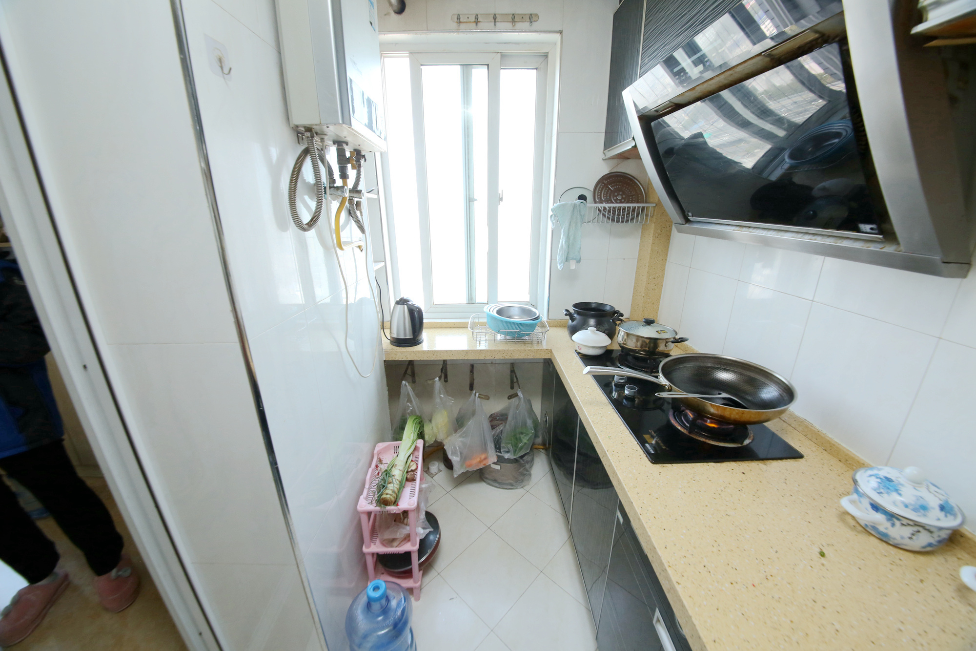银港水晶城  3室1厅1卫   81.50万厨房