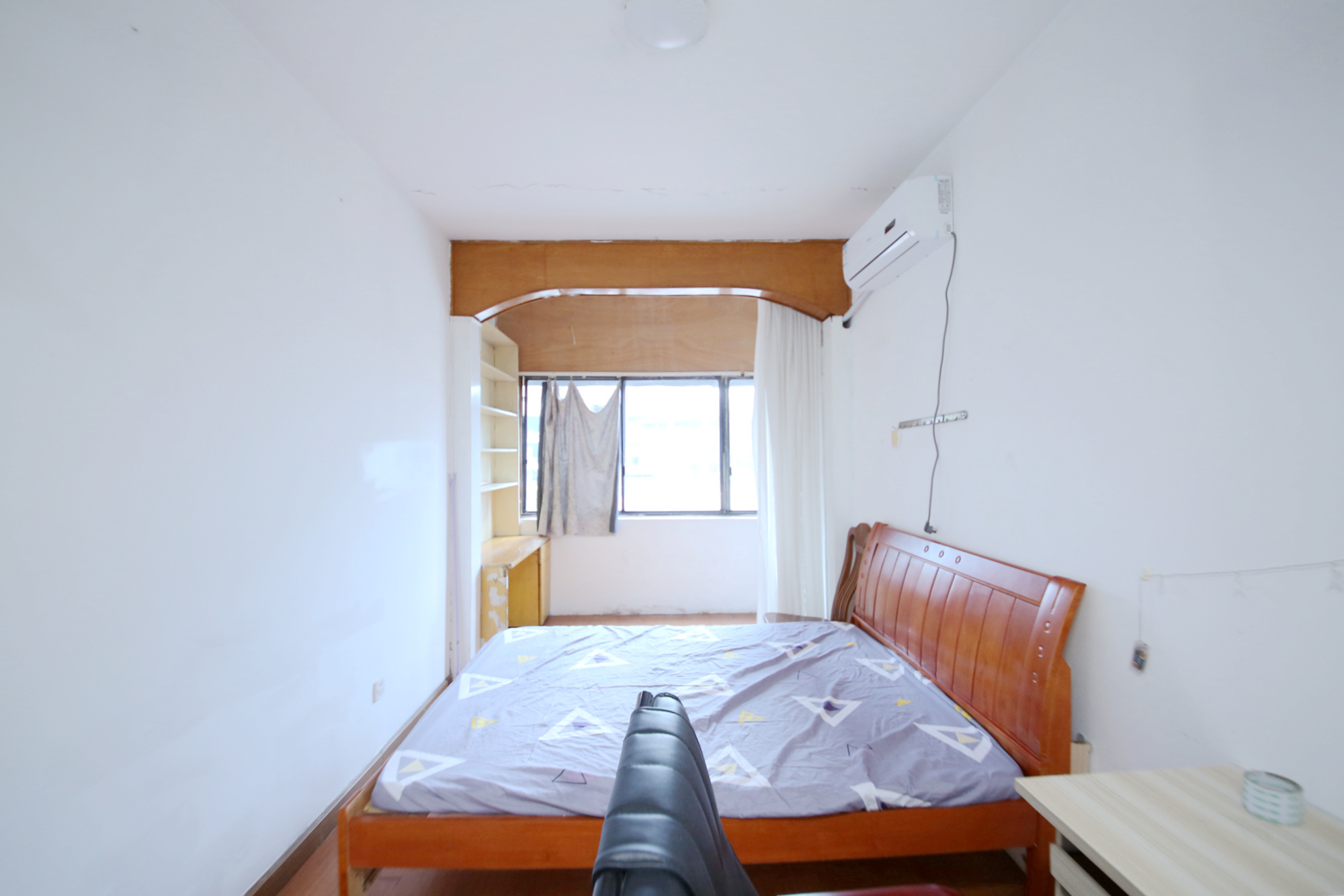 燕山街社区  3室2厅1卫    48.0万卧室