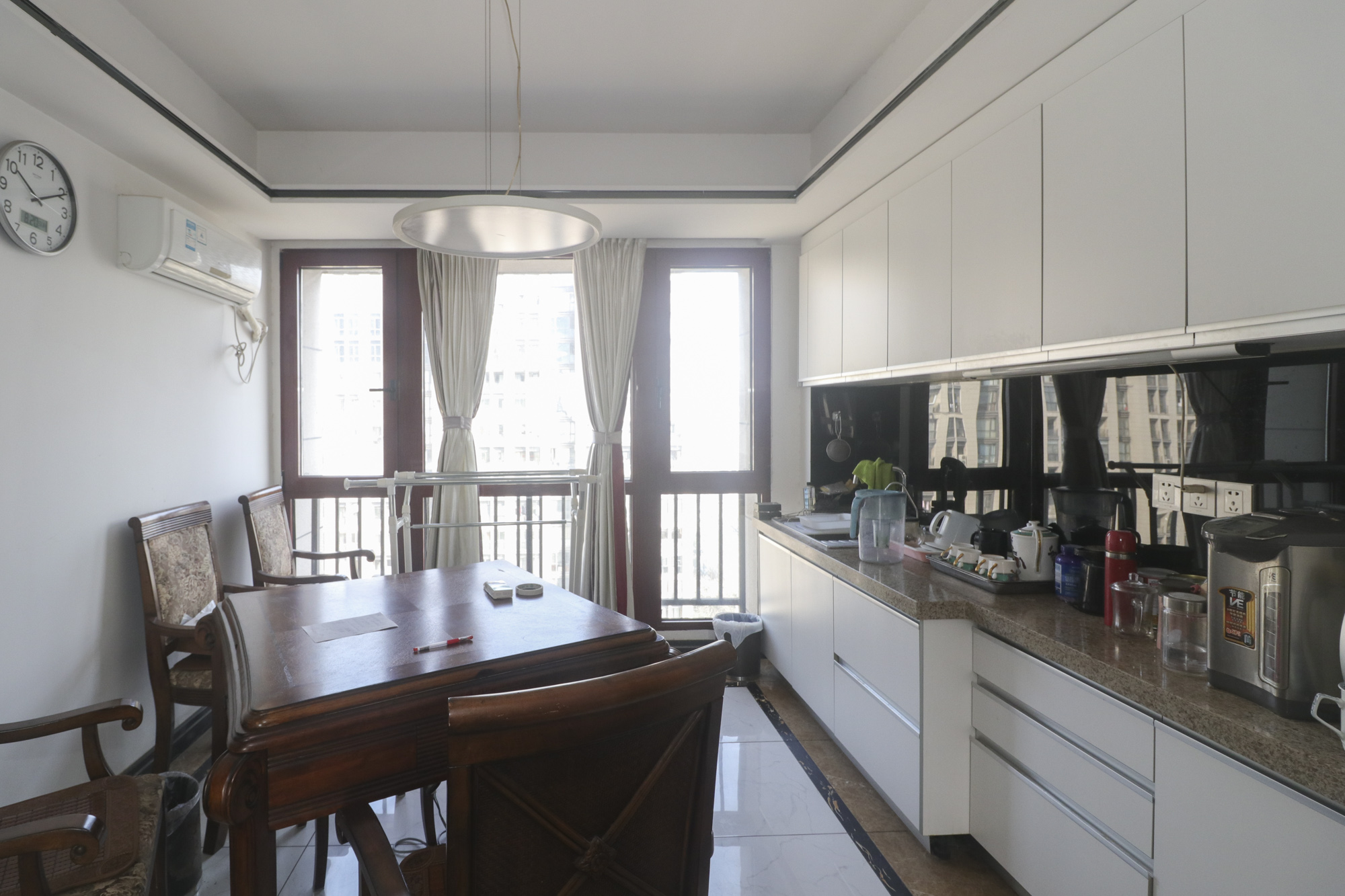 湘腾城市广场  3室2厅2卫    168.0万卧室