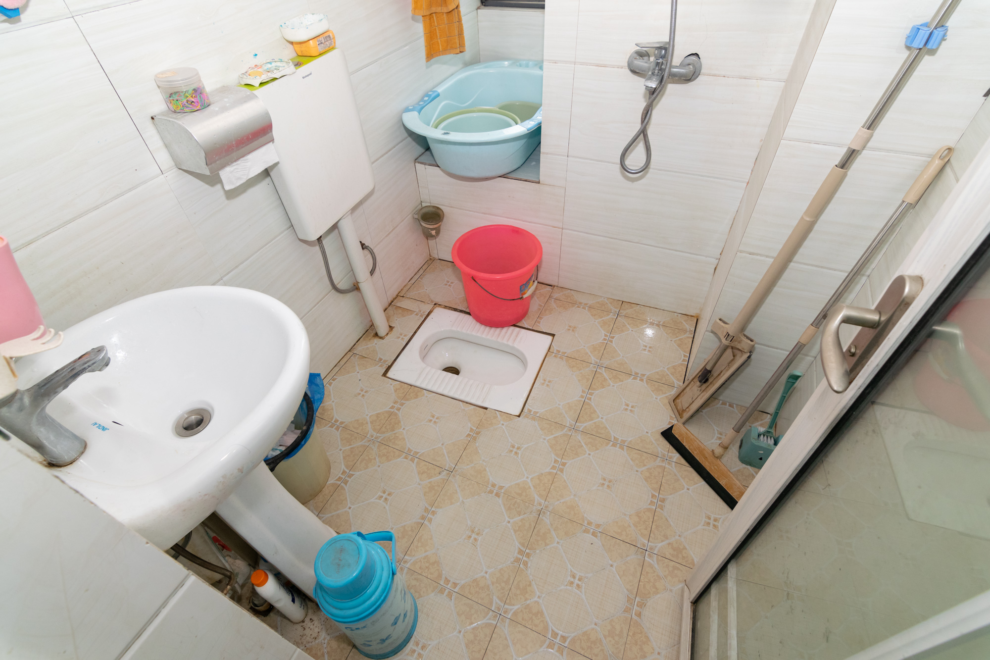 浩龙音乐界 3室2厅1卫 64.8万 浩龙音乐界 3室2厅1卫 64.8万卫生间