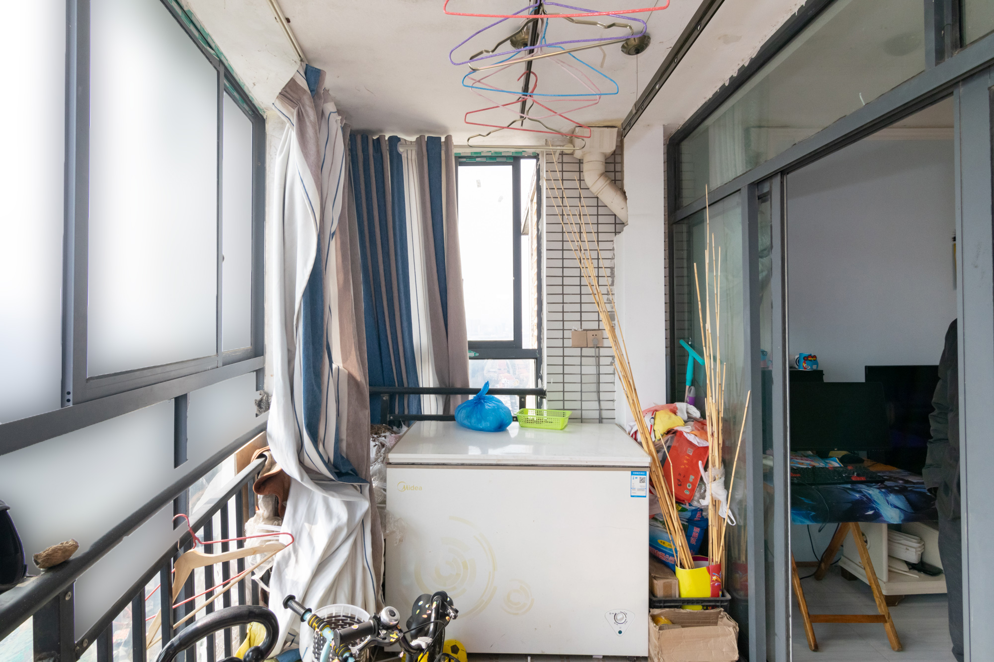 浩龙音乐界 3室2厅1卫 64.8万 浩龙音乐界 3室2厅1卫 64.8万卧室